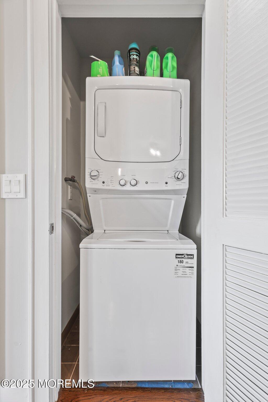 707 Bangs Avenue 405