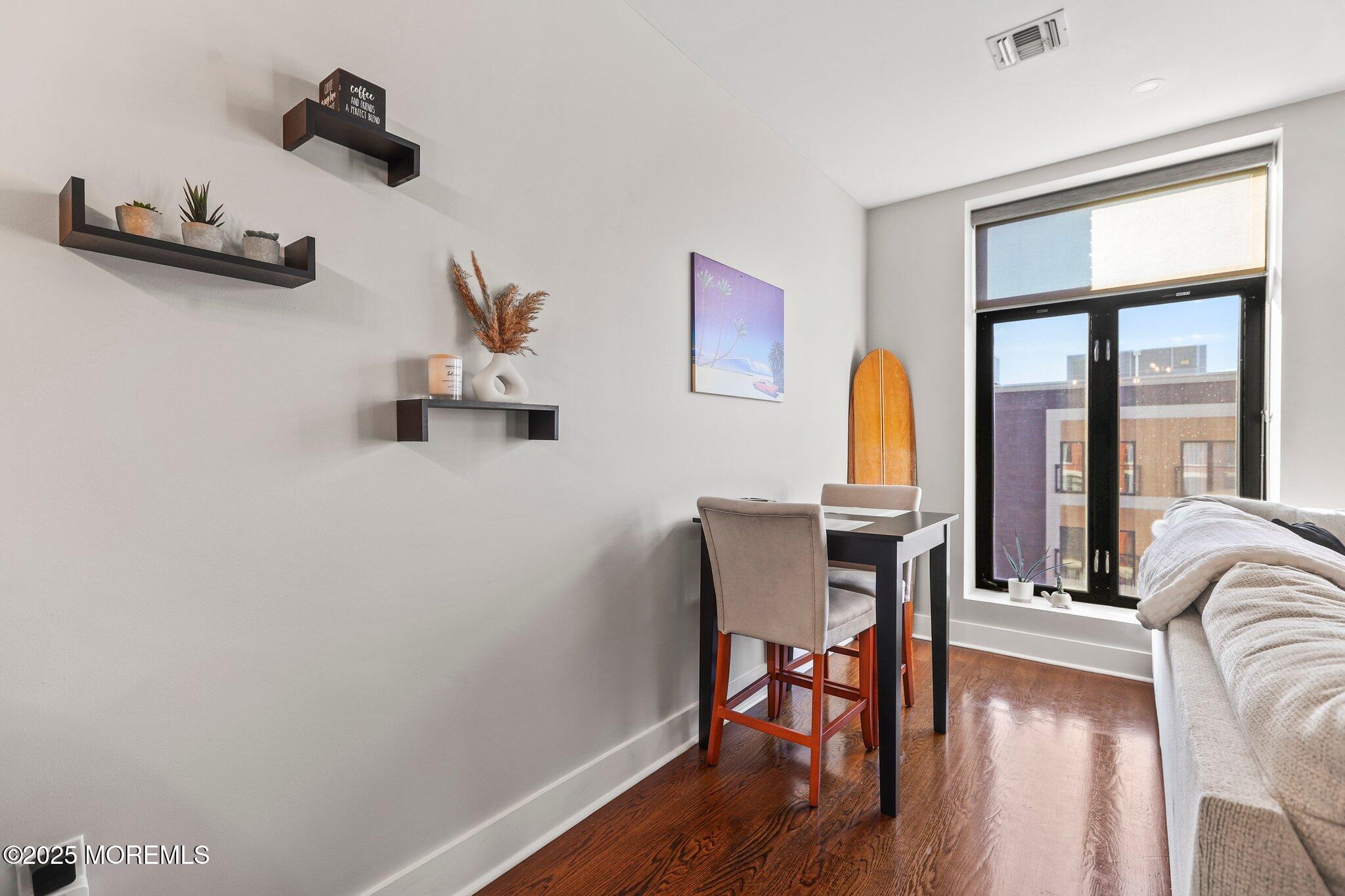 707 Bangs Avenue 405