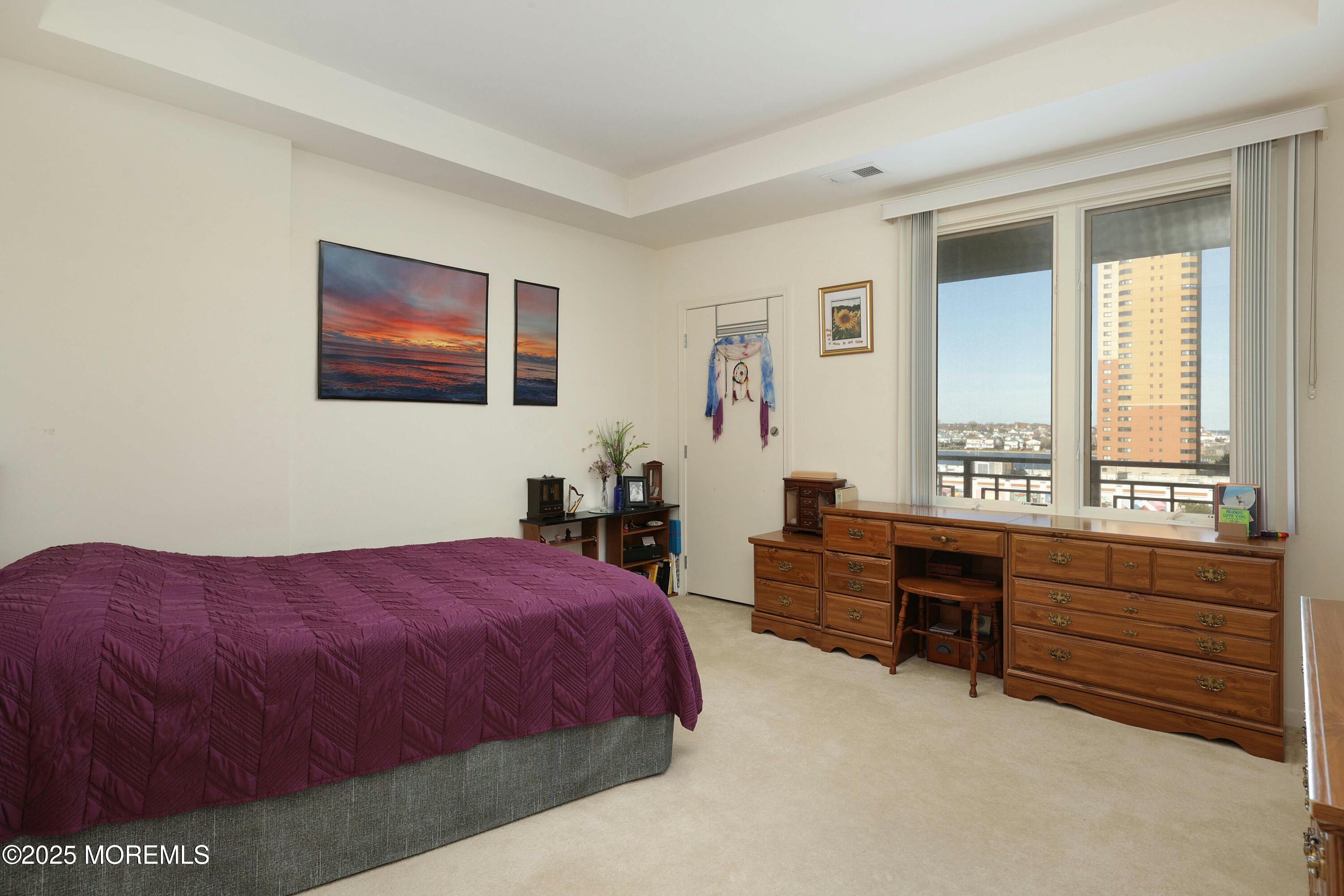 1501 Ocean Avenue 2506