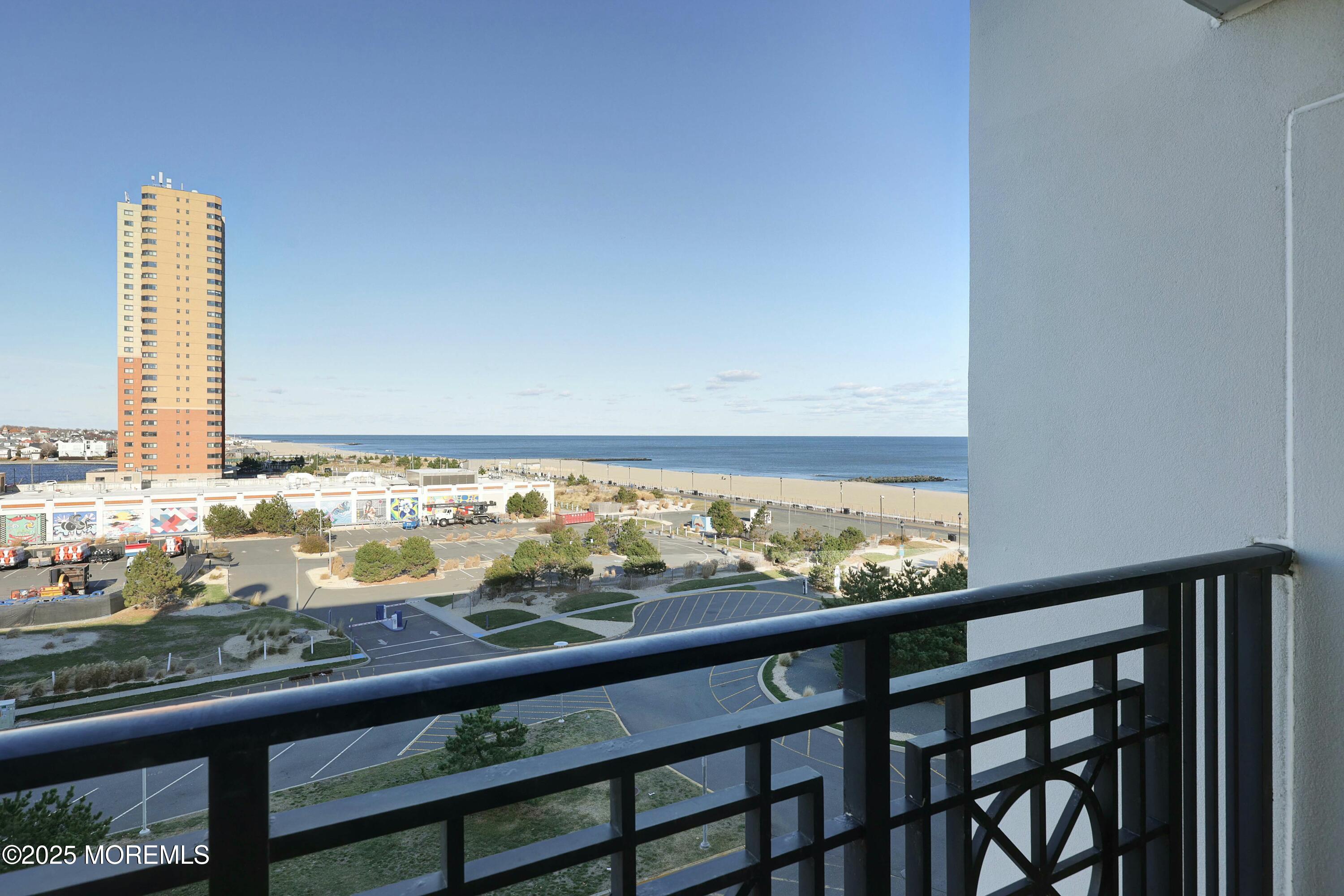 1501 Ocean Avenue 2506