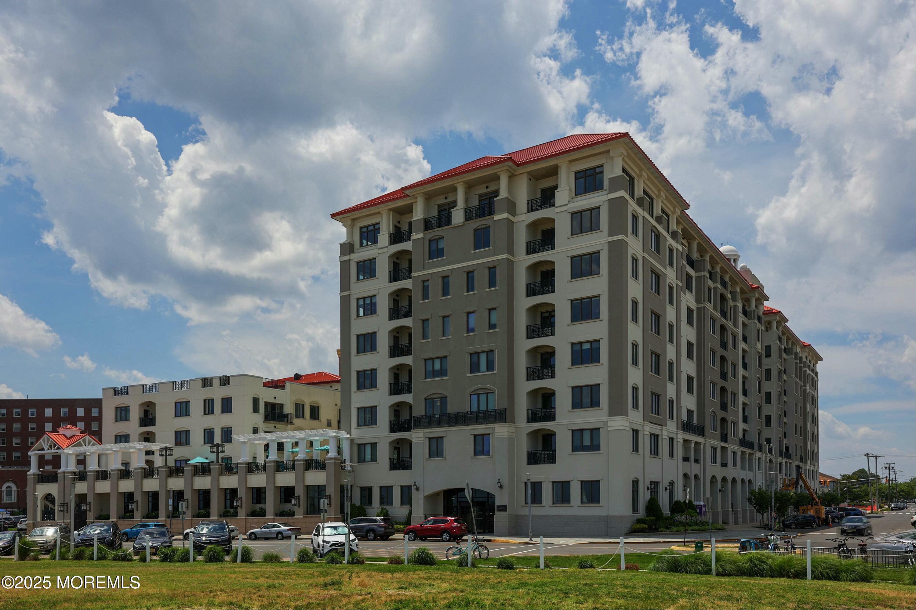 1501 Ocean Avenue 2506