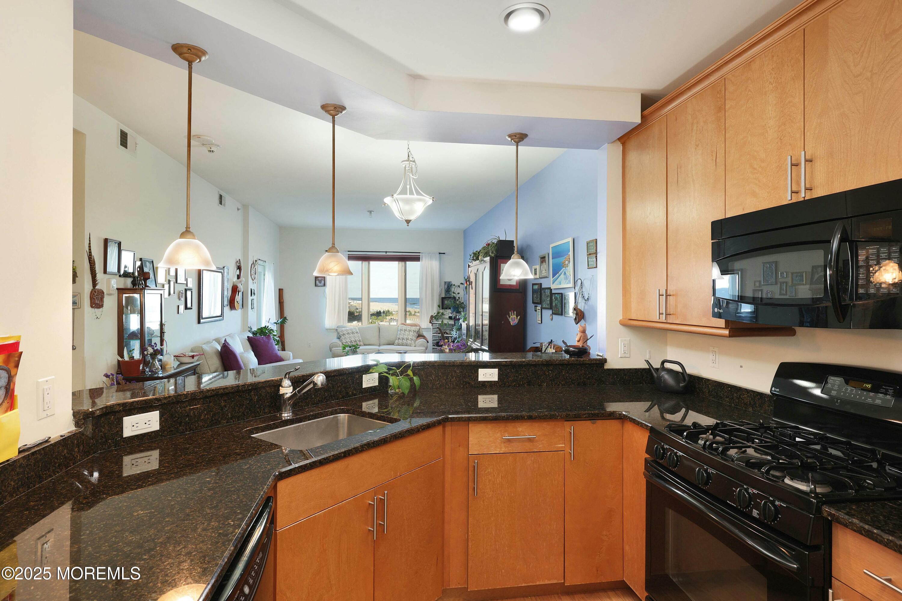 1501 Ocean Avenue 2506