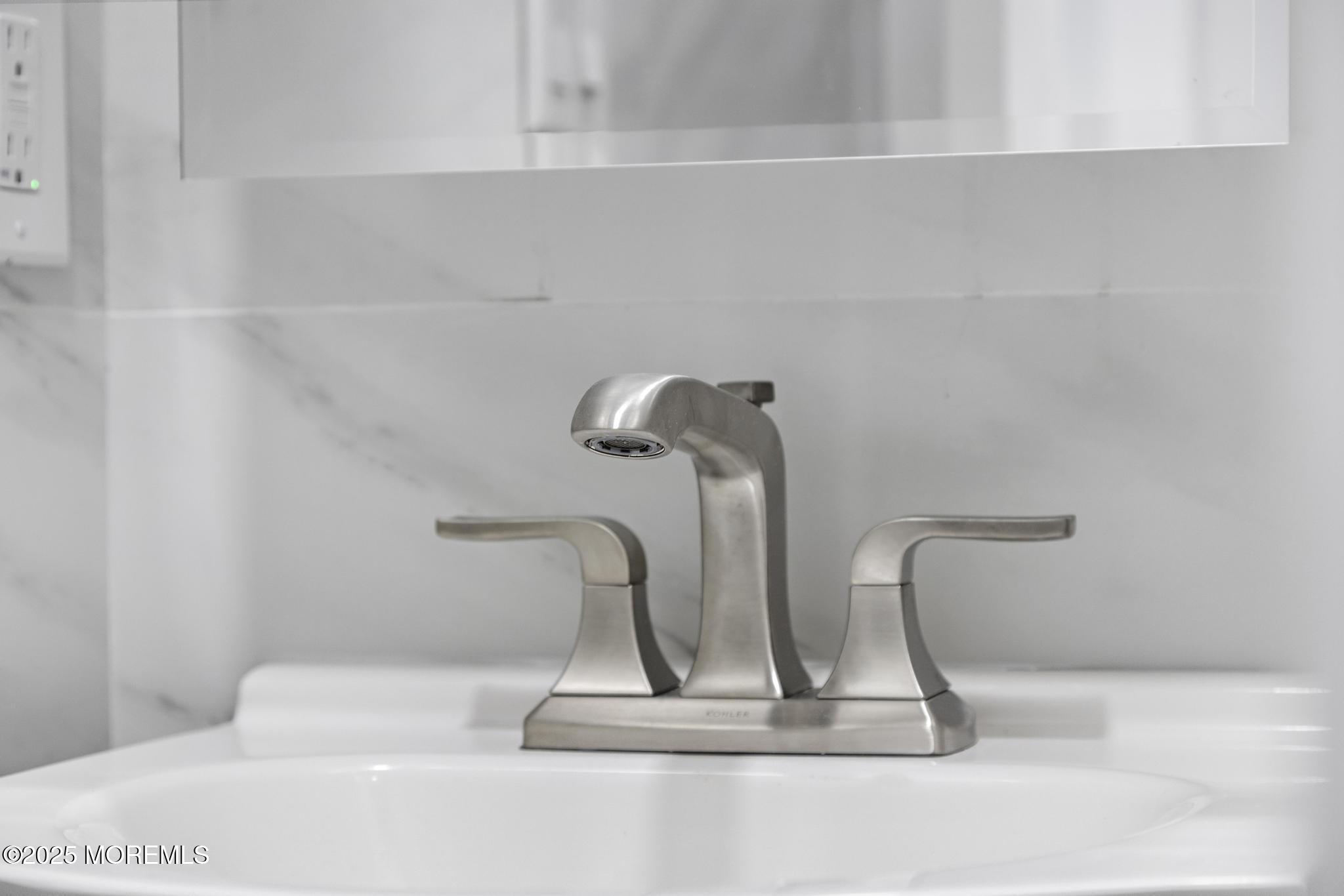 233 Dupont Avenue, 2