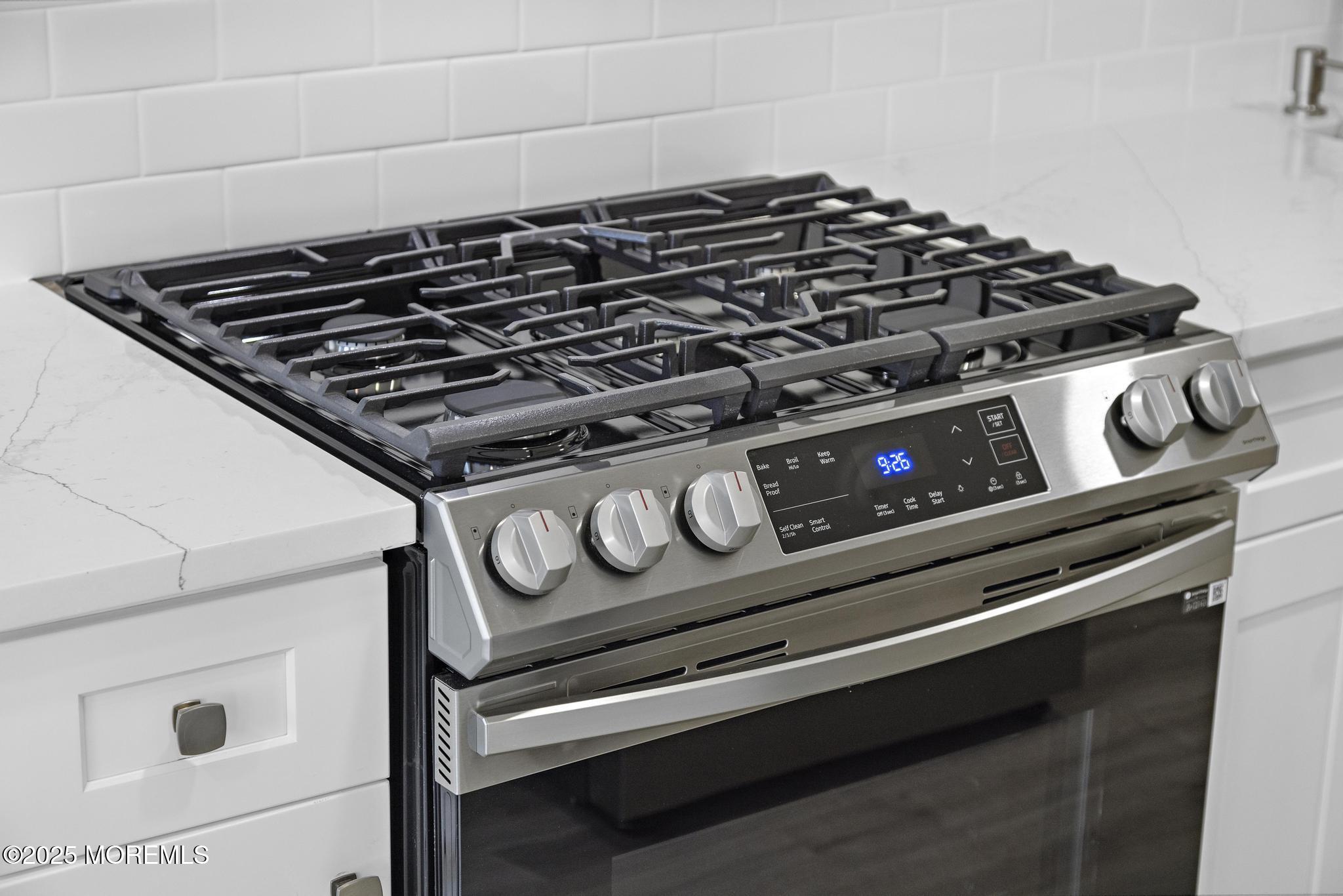 233 Dupont Avenue, 2