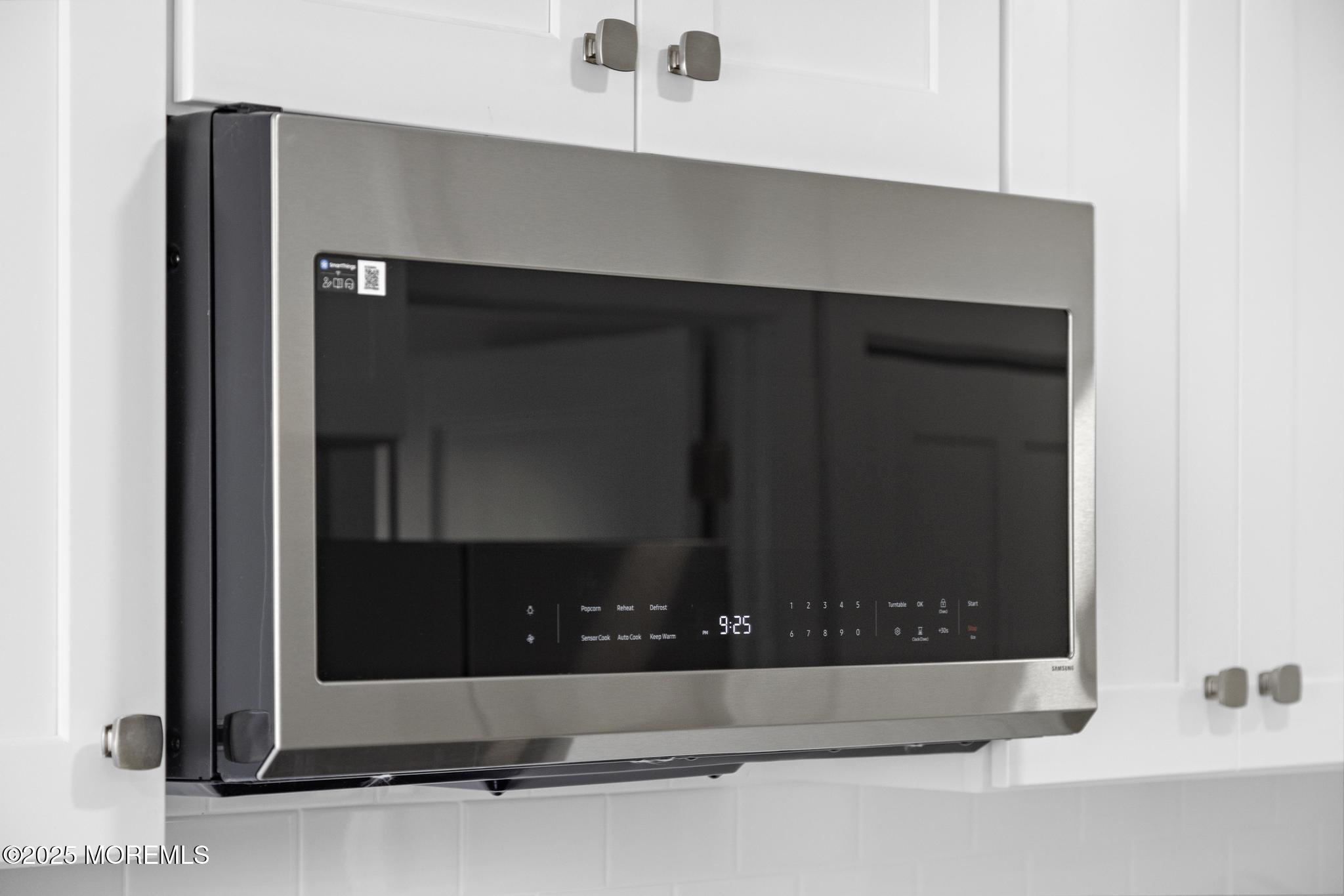 233 Dupont Avenue, 2