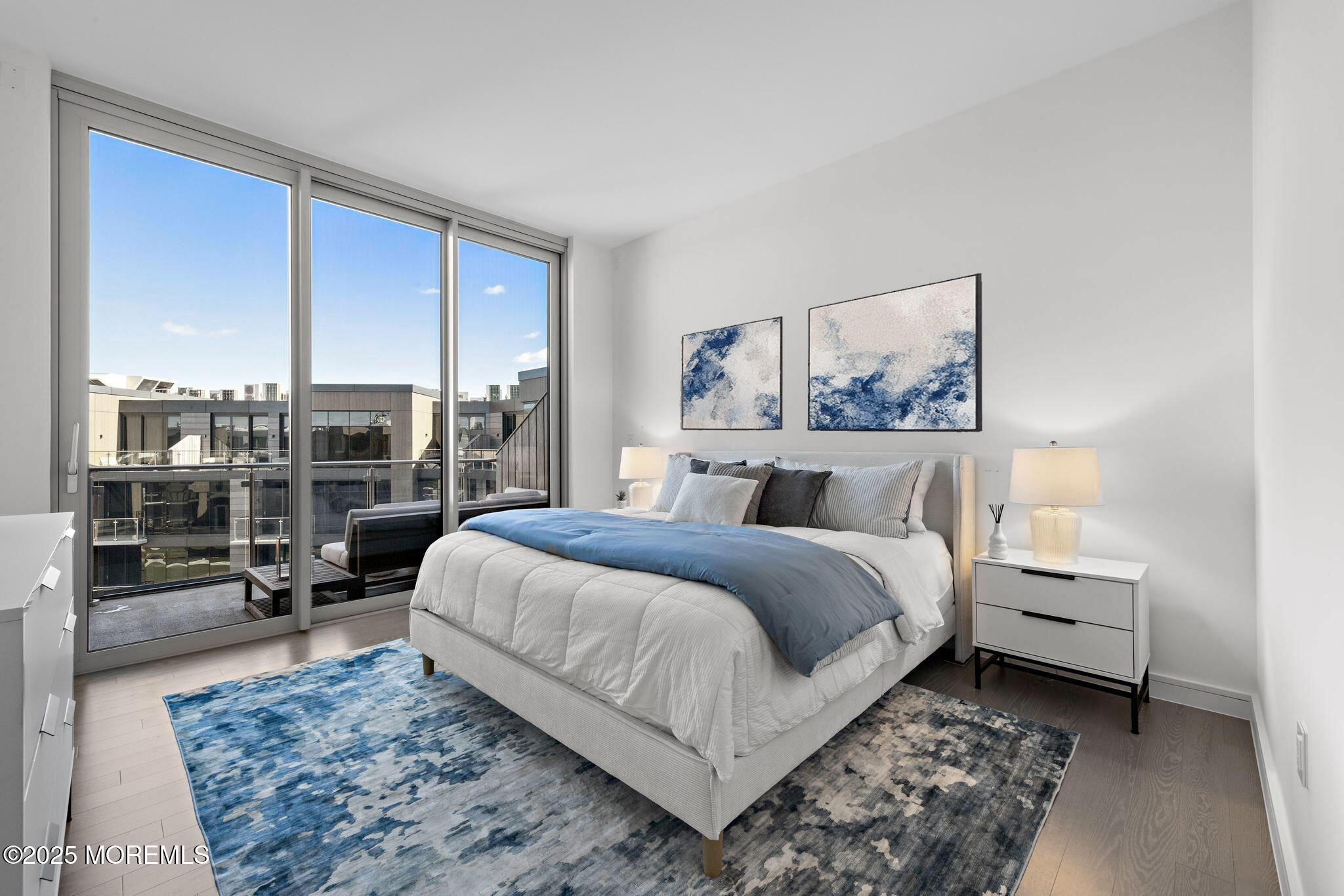 15 Morris Avenue, 602