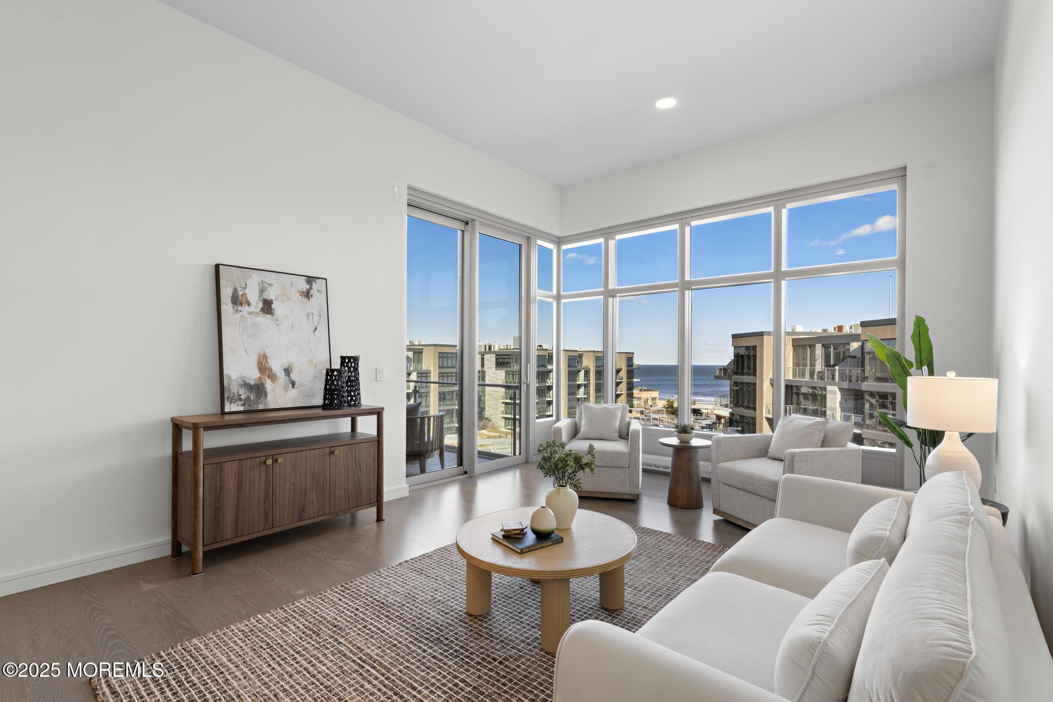 15 Morris Avenue, 602