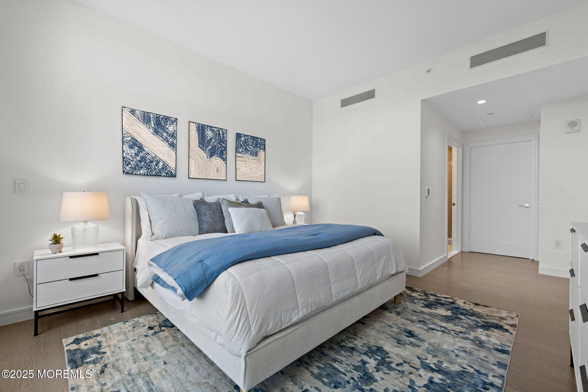 15 Morris Avenue, 602