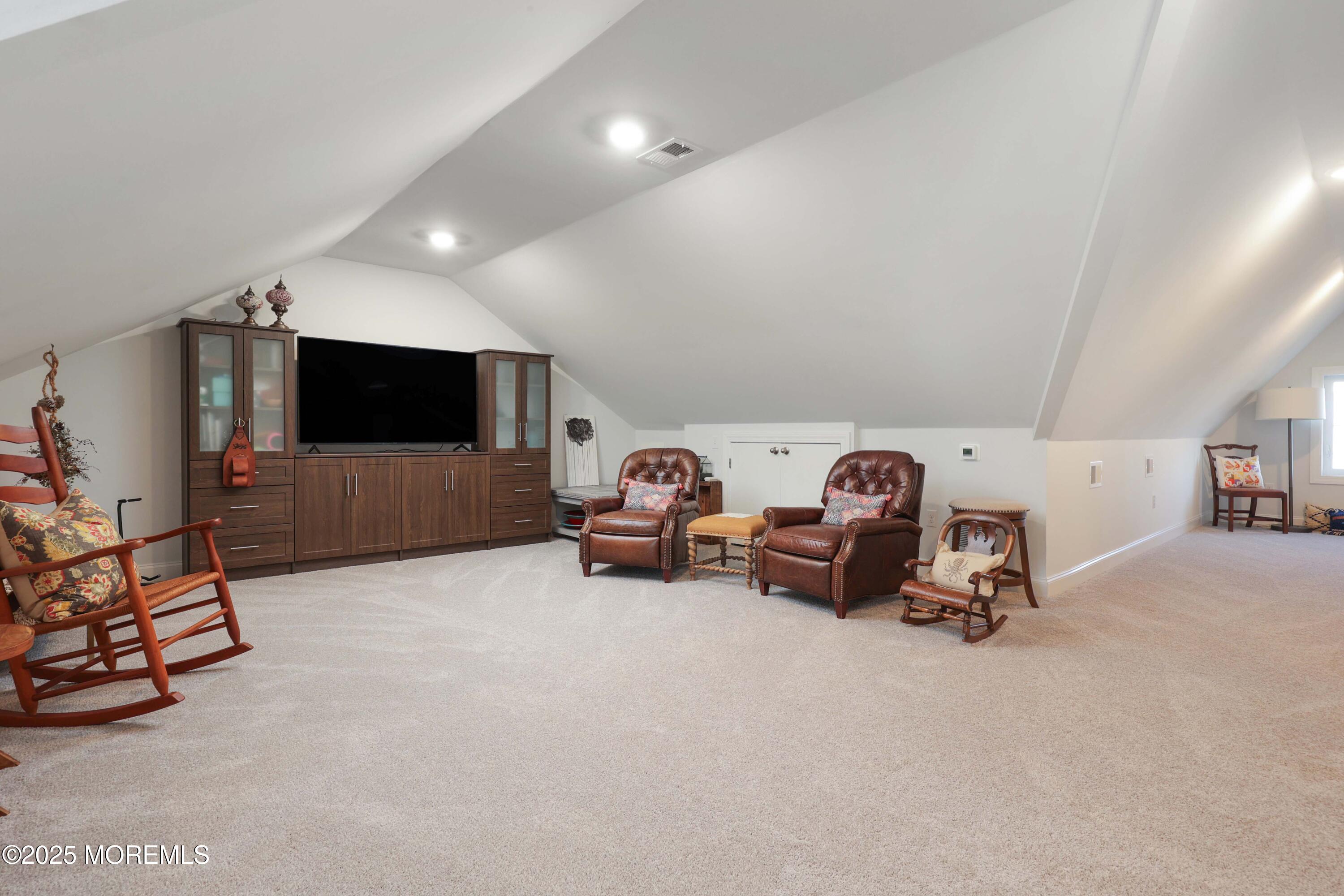 1125 Arnold Avenue 5