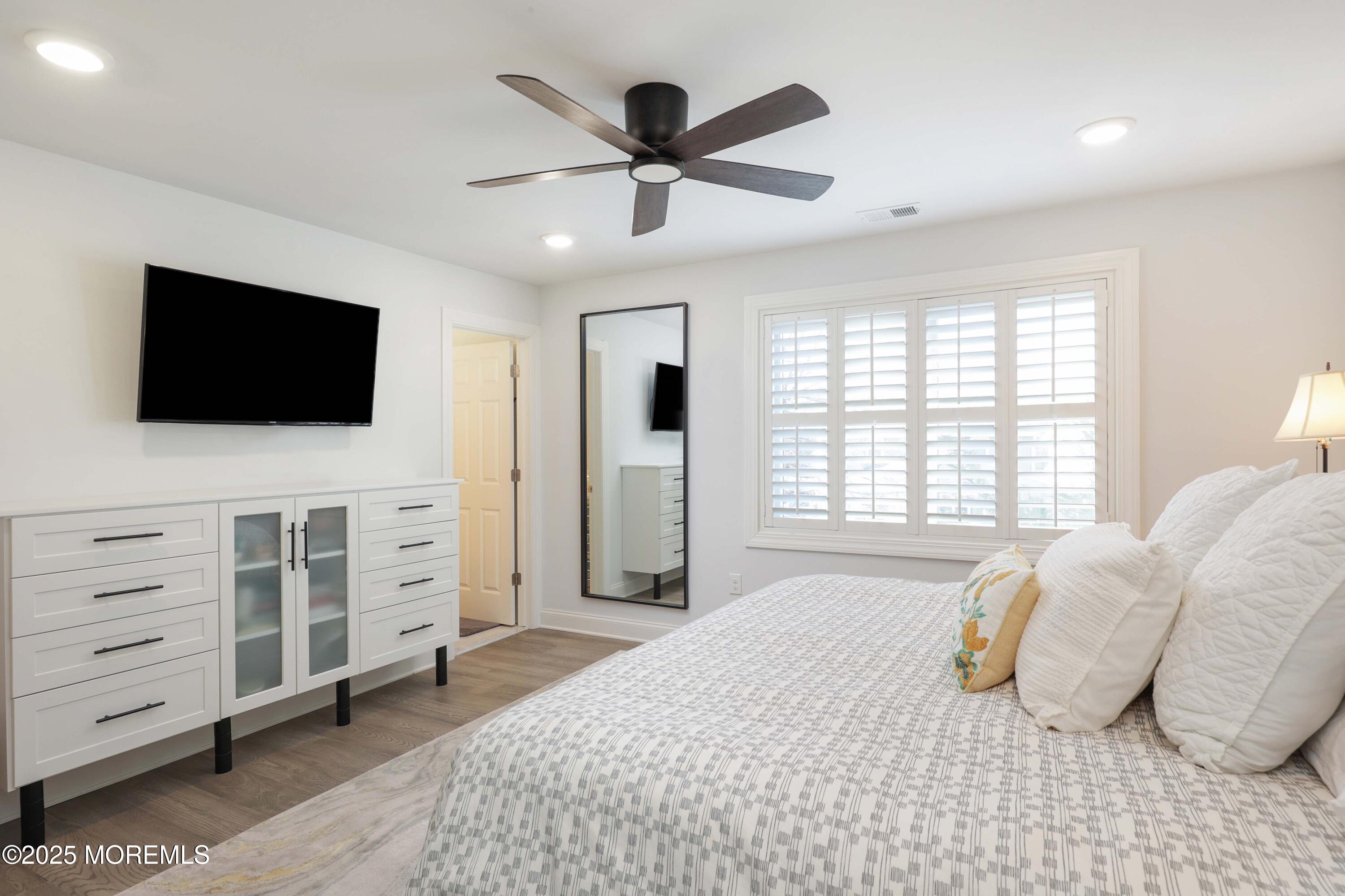 1125 Arnold Avenue 5