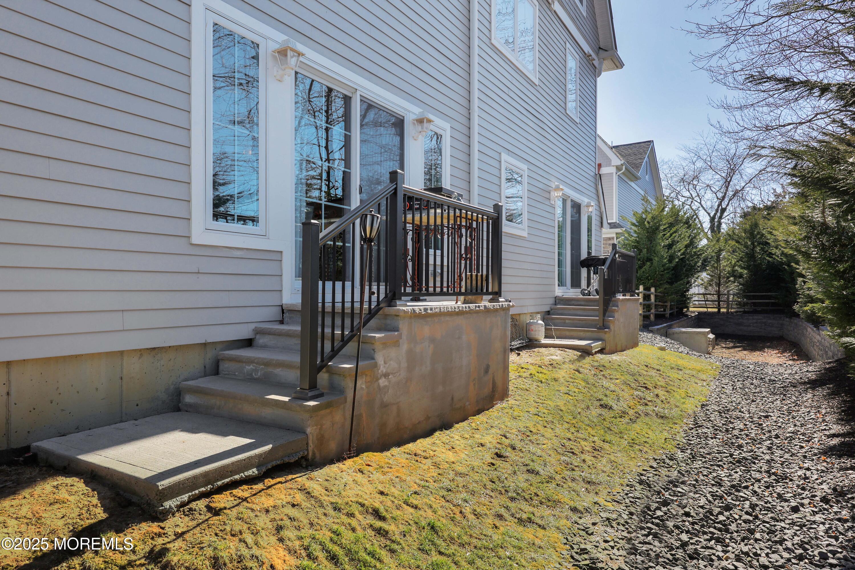 1125 Arnold Avenue 5