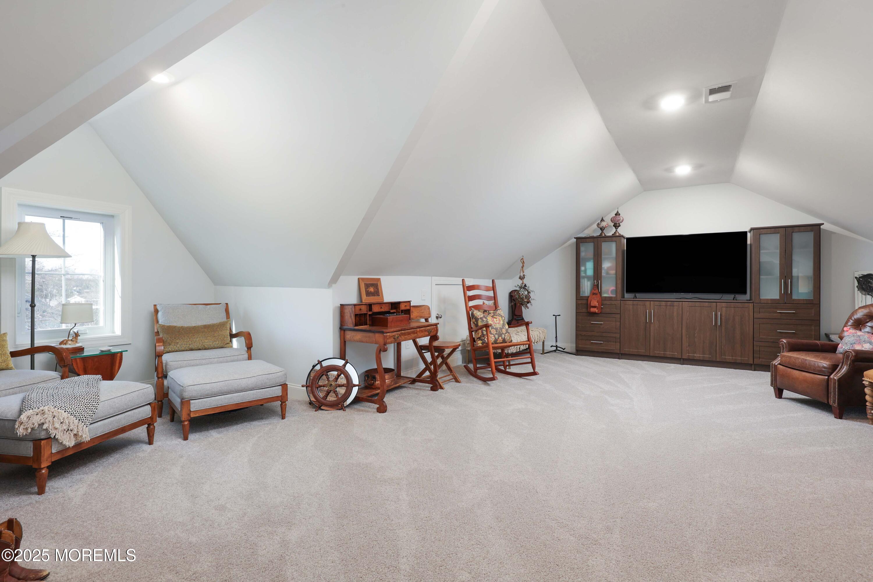 1125 Arnold Avenue 5