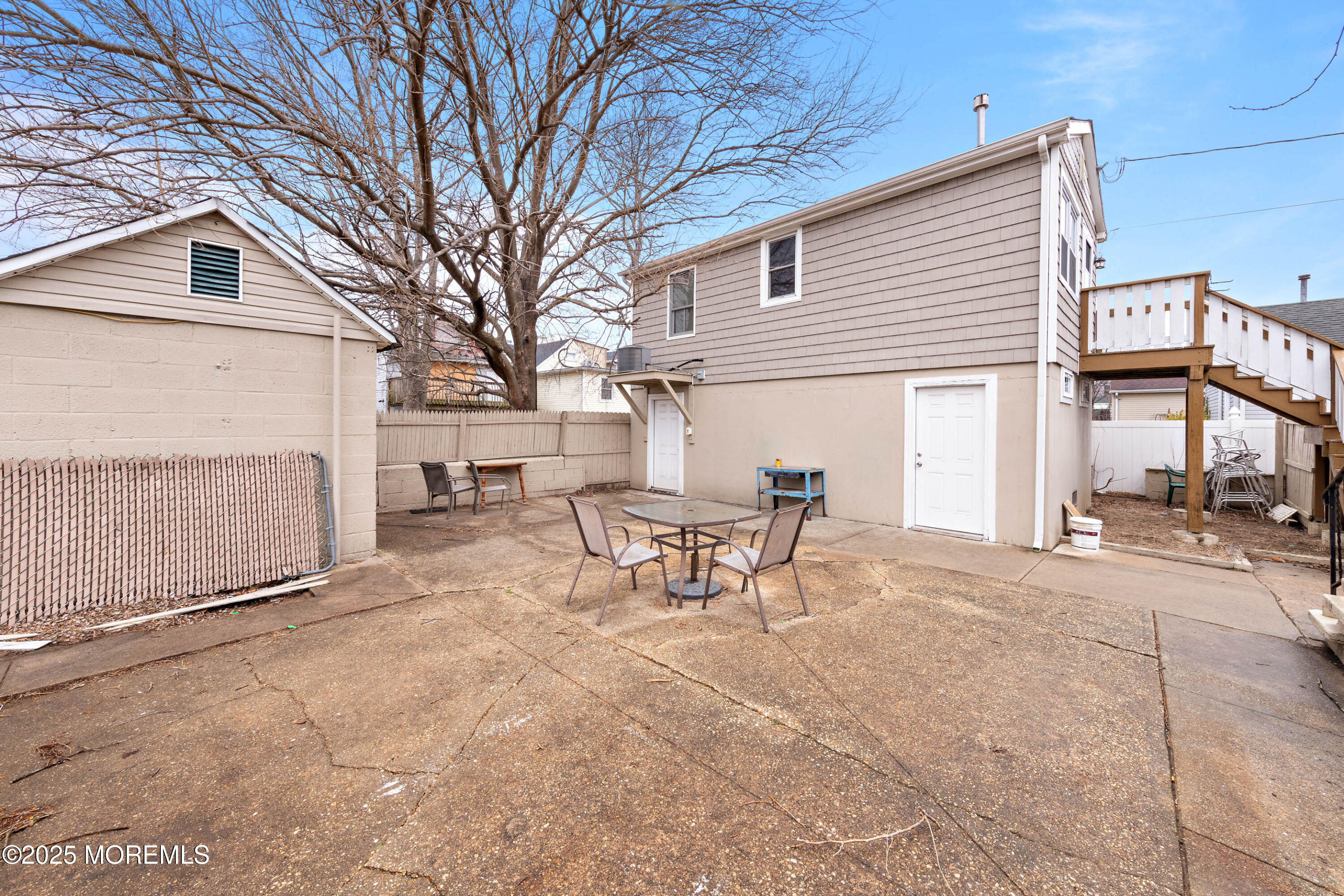 25 Oceanview Avenue, rear