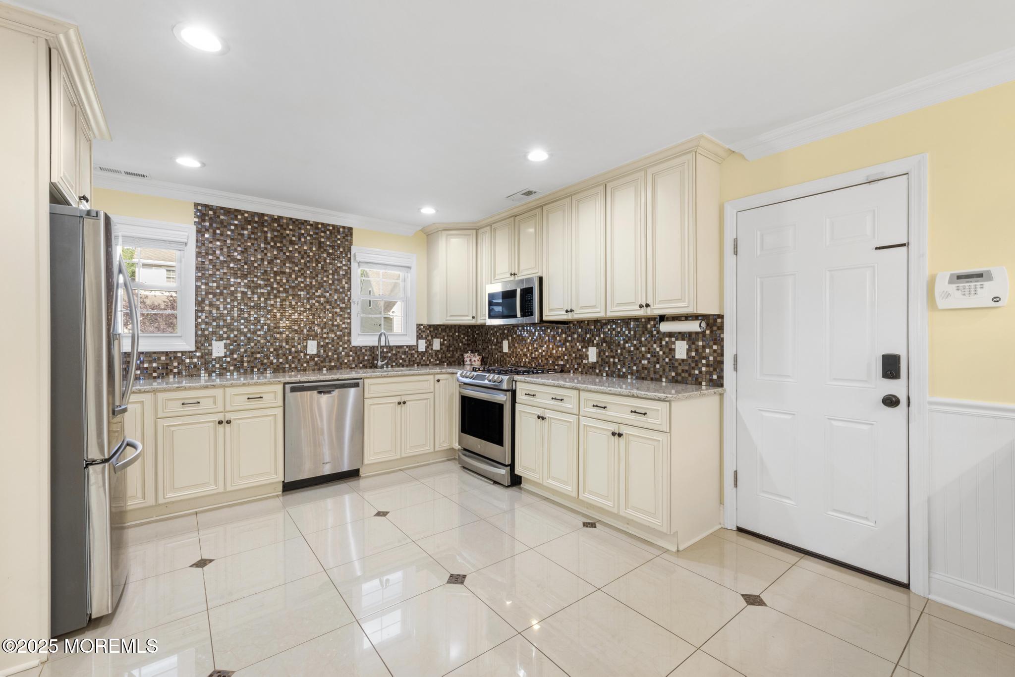 55 Nottingham Drive, 21