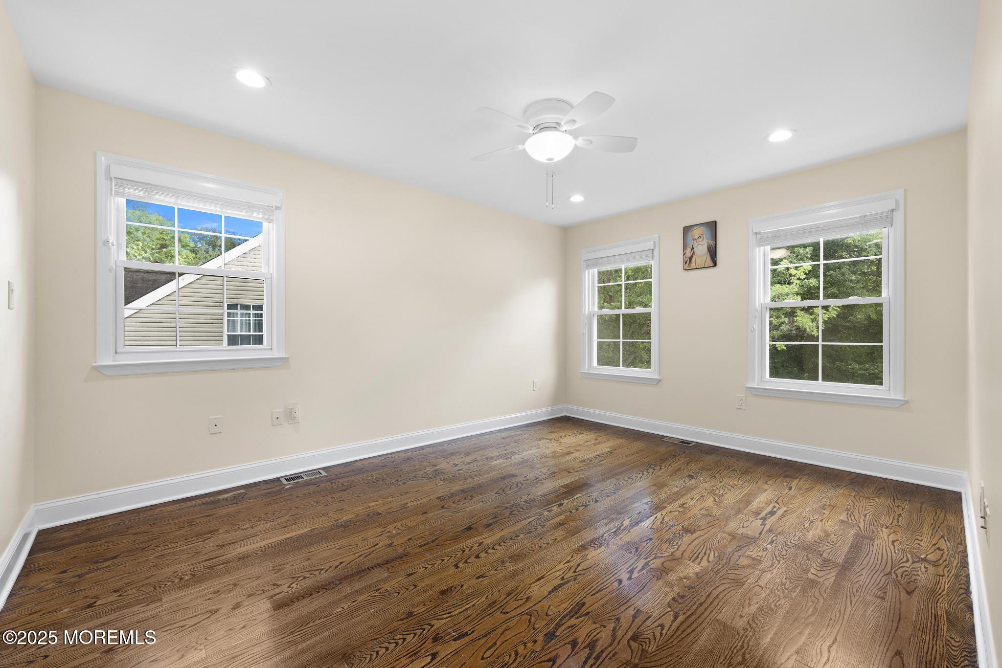 55 Nottingham Drive, 21