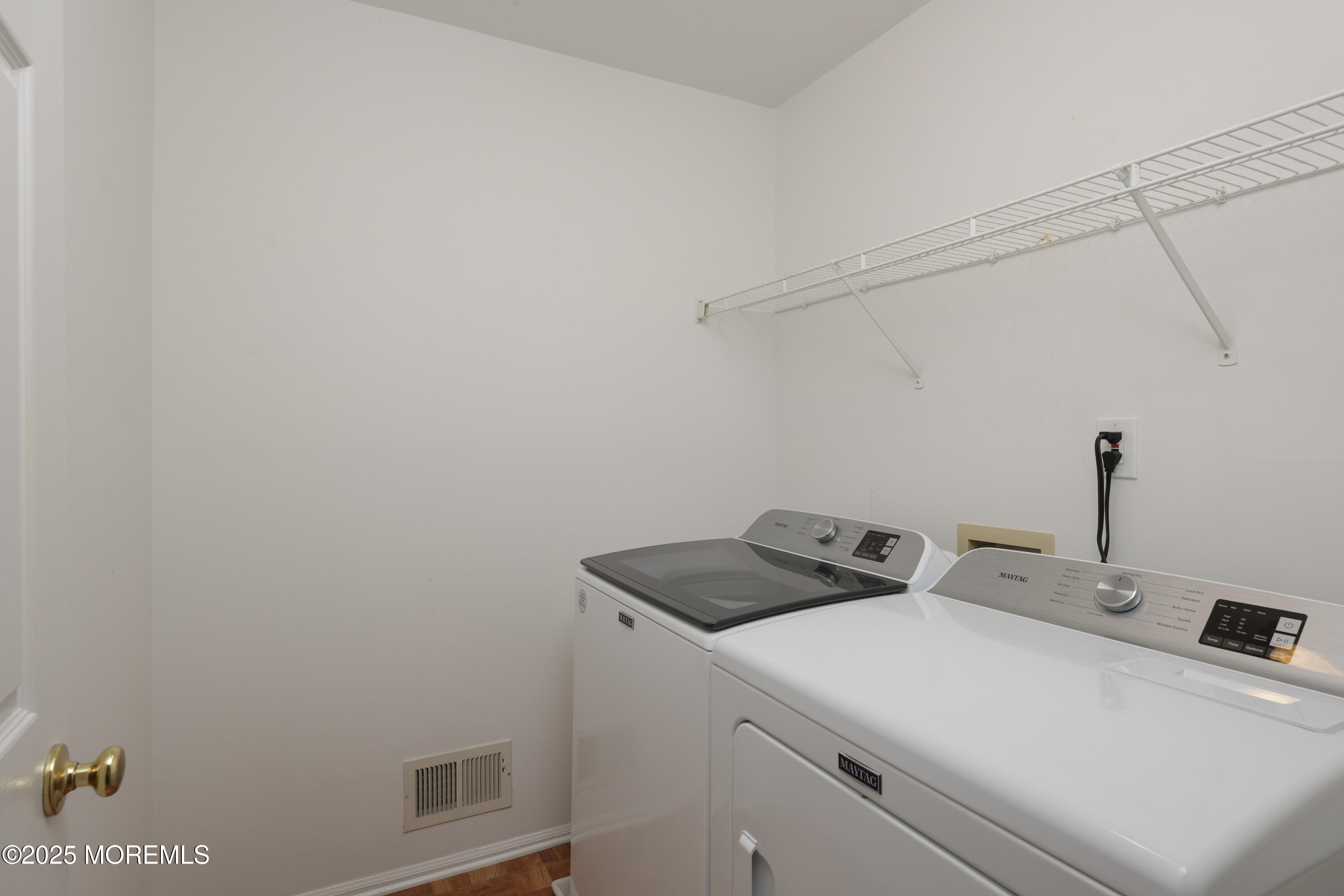 52 Picket Place 1000