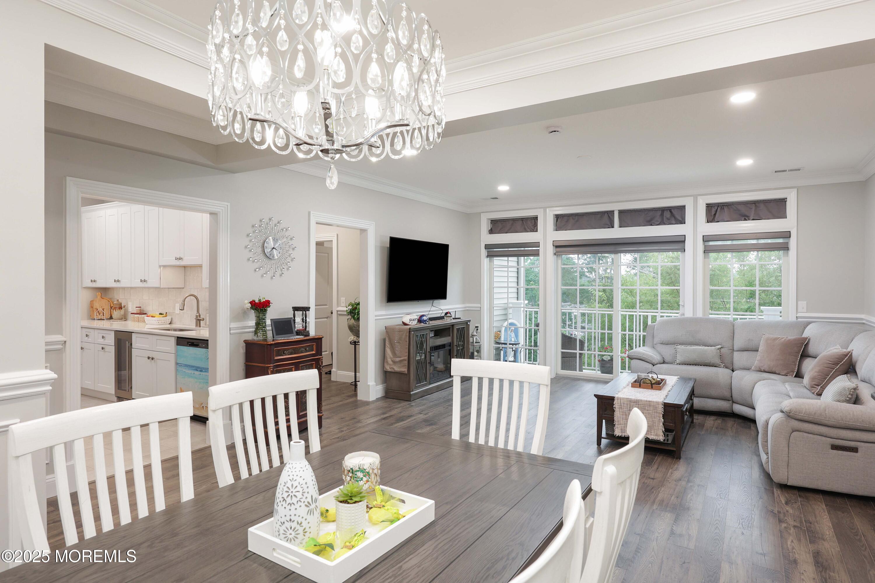 7 Centre Street 2312