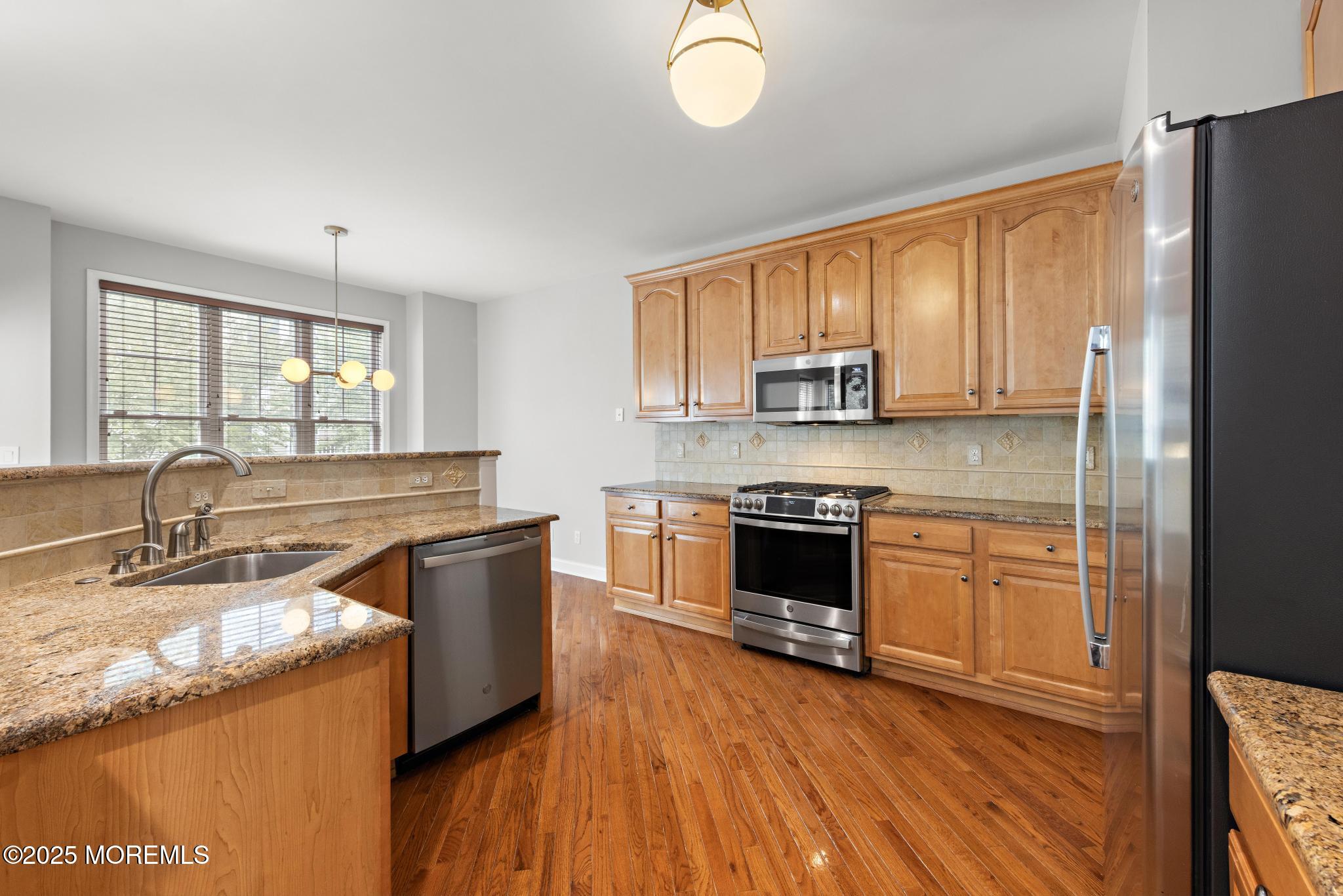 19 S Shore Drive, 93