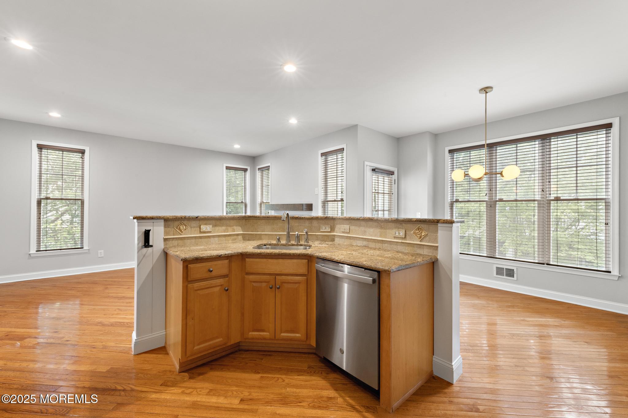 19 S Shore Drive, 93