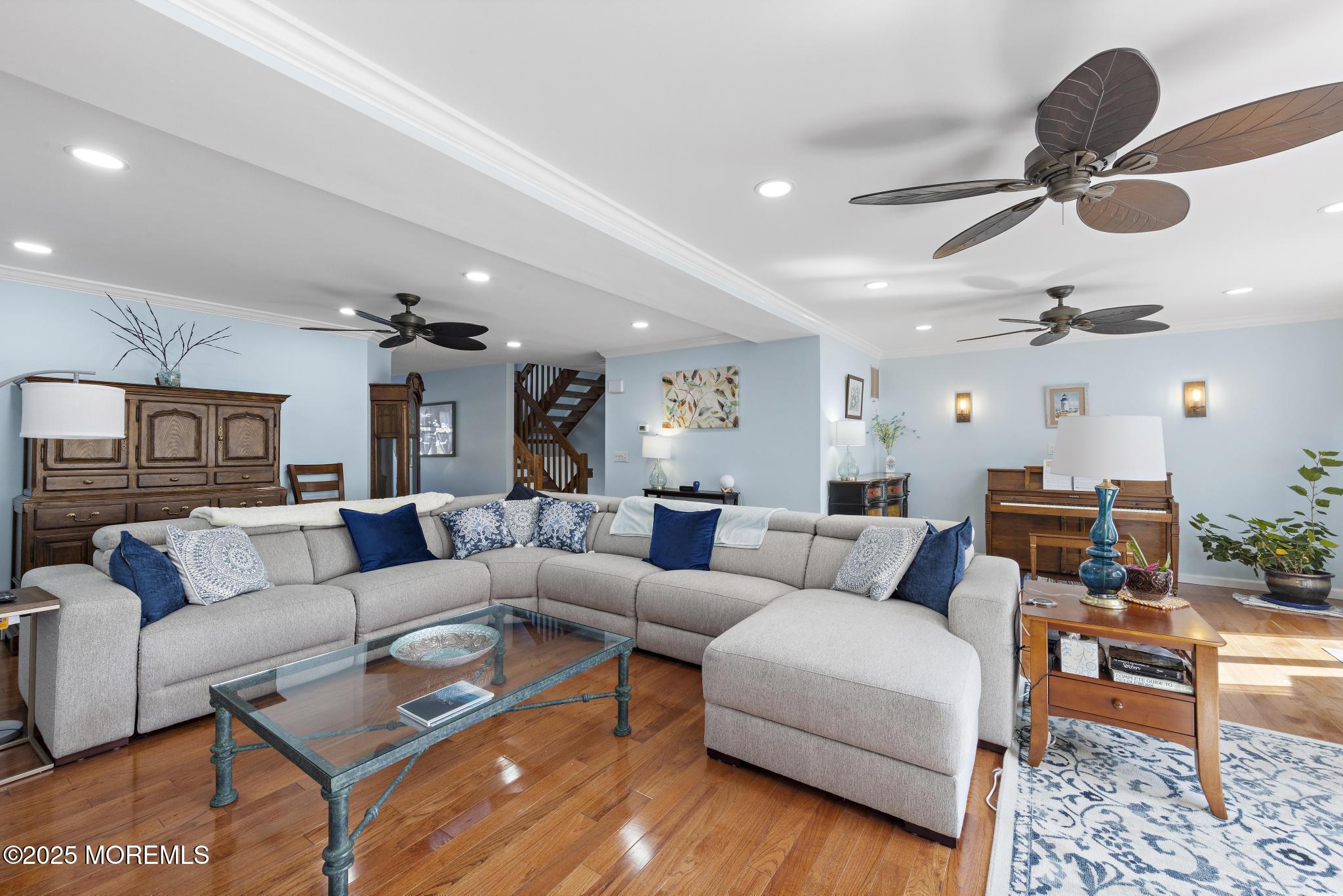 73 Orchid Court, 703