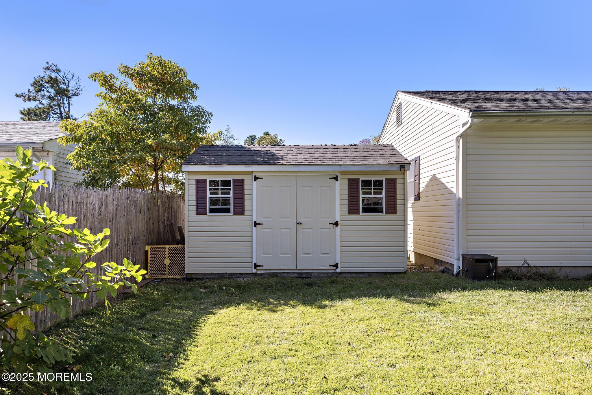 1212 Pemberton Street, Toms River