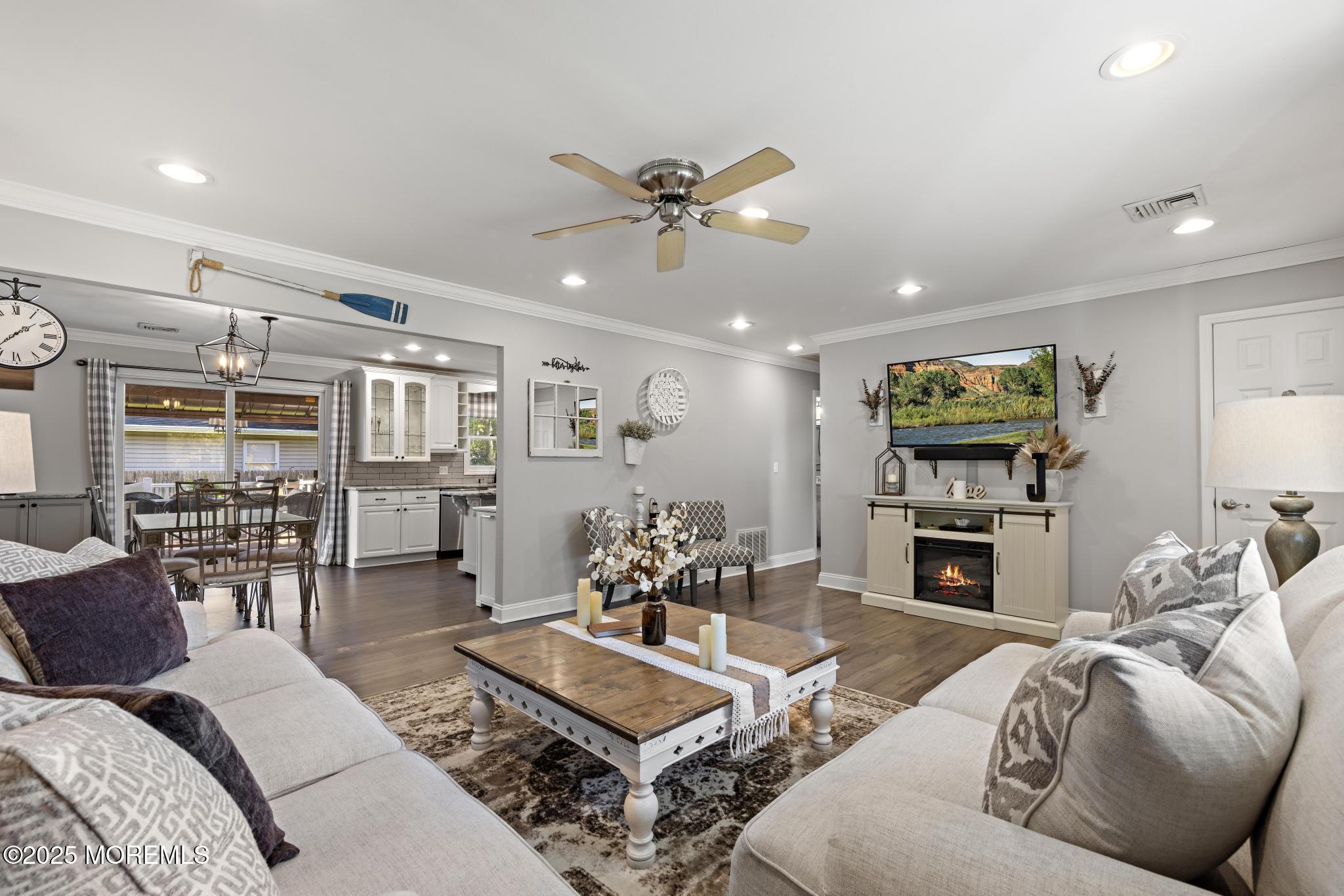 1212 Pemberton Street, Toms River