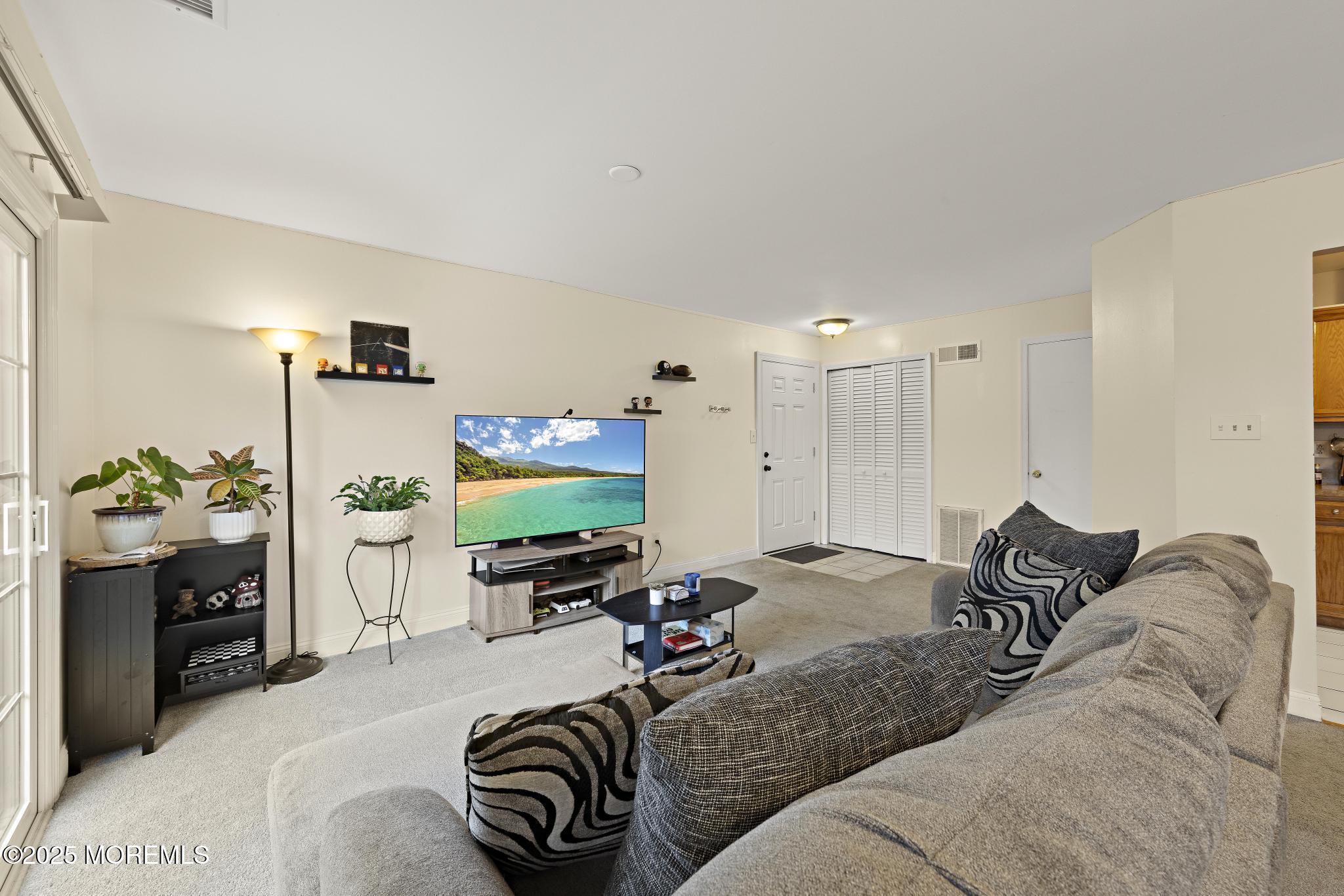 126 Cypress Court, Howell