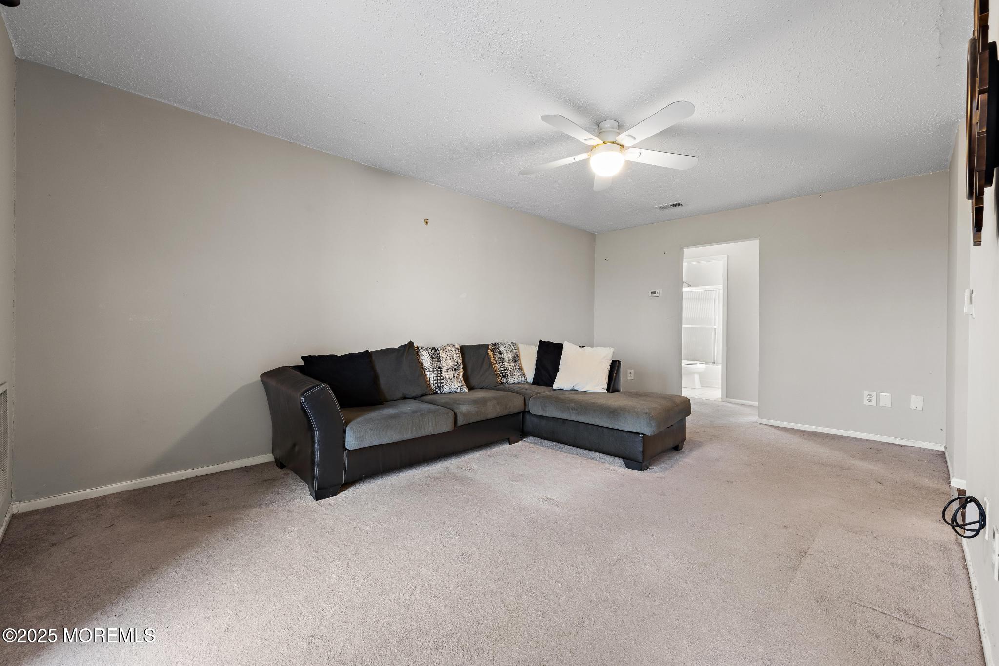 98 Beachway Avenue, 13