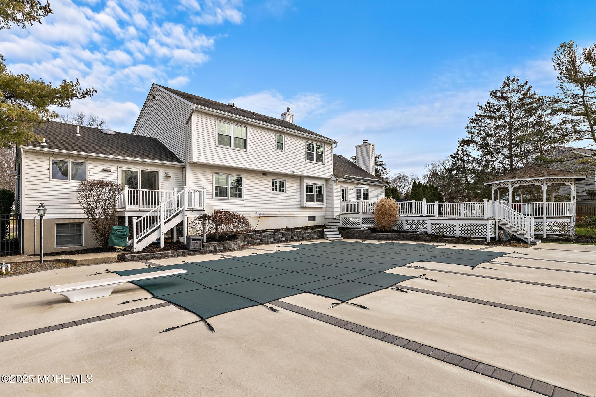 129 Four Winds Drive