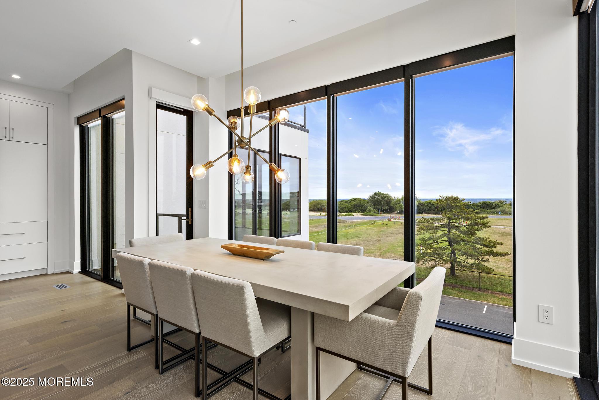 200 Ocean Avenue N 22