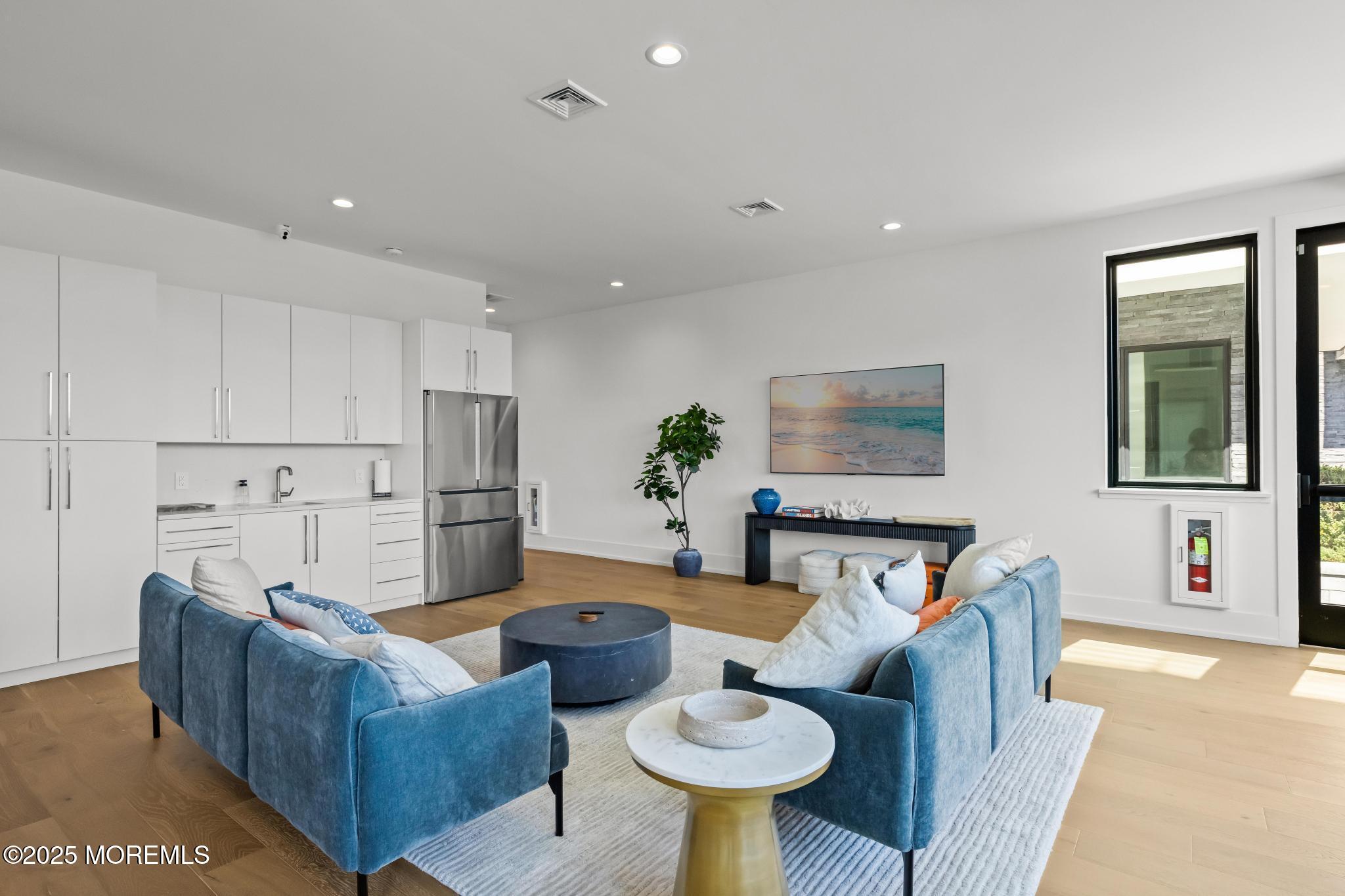 200 Ocean Avenue N 22