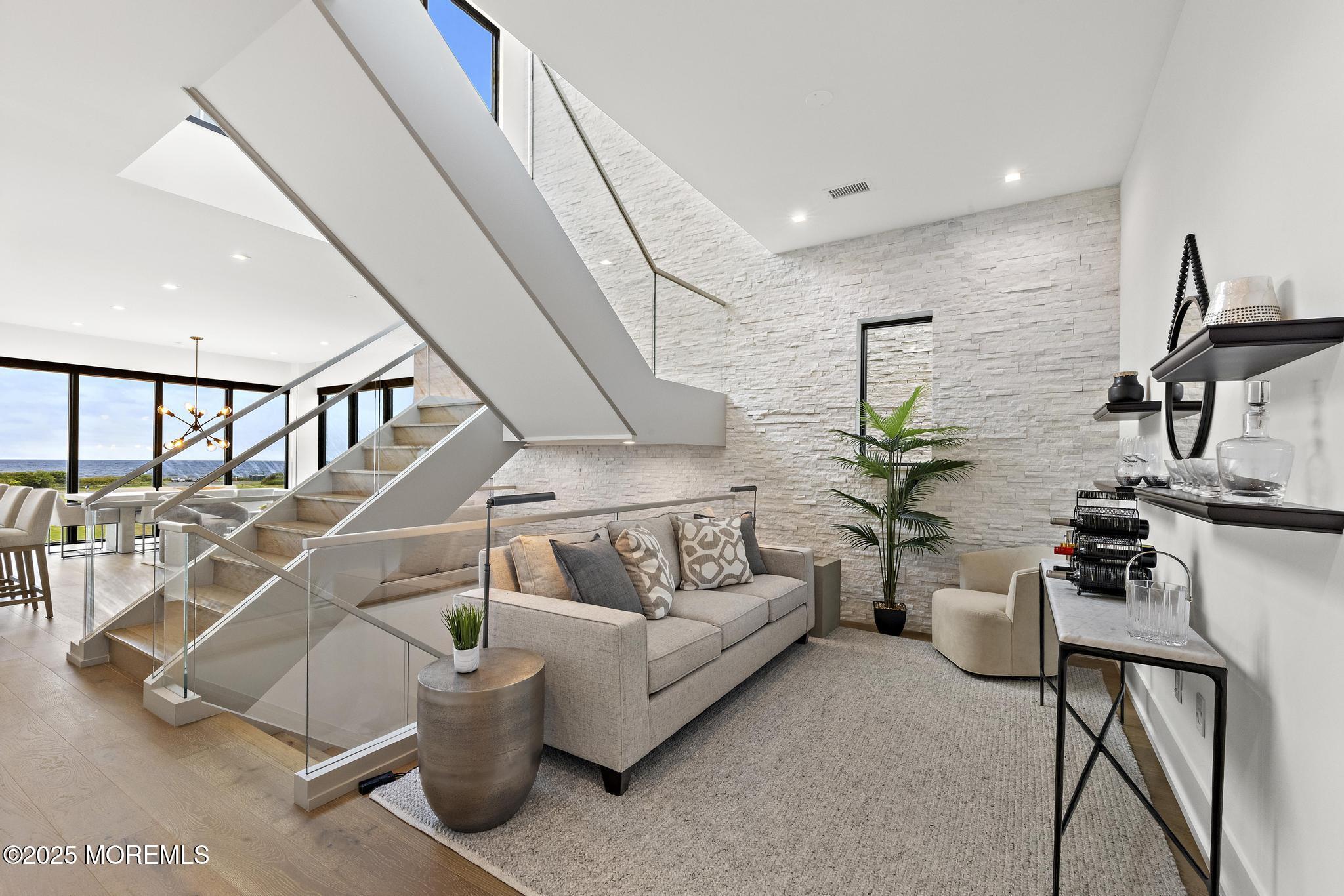 200 Ocean Avenue N 22