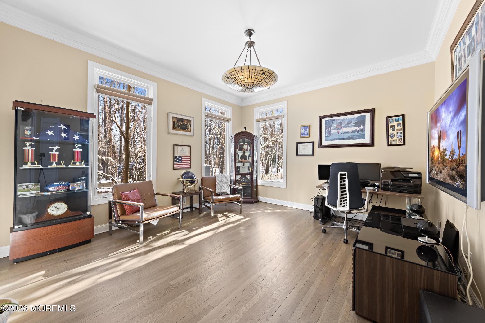 307 Lakeside Avenue