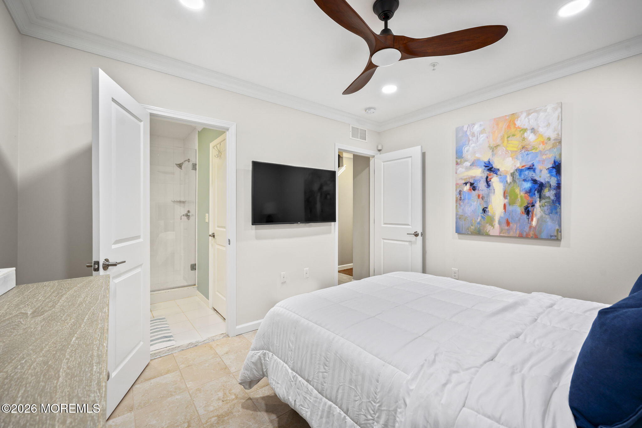 803 Kingsley Street 2