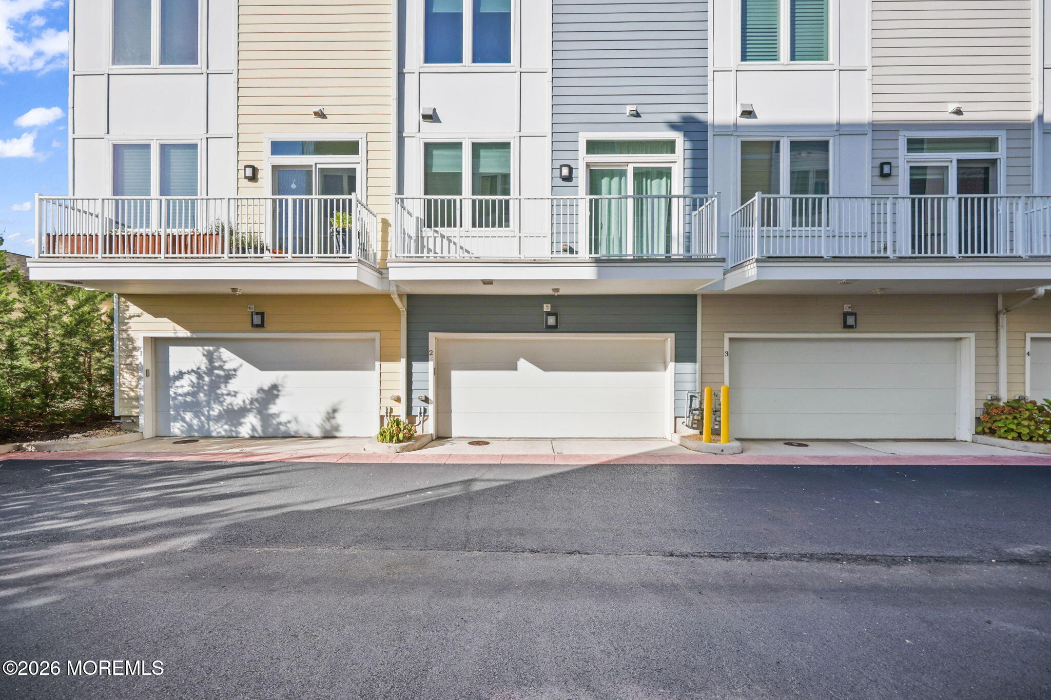 803 Kingsley Street 2