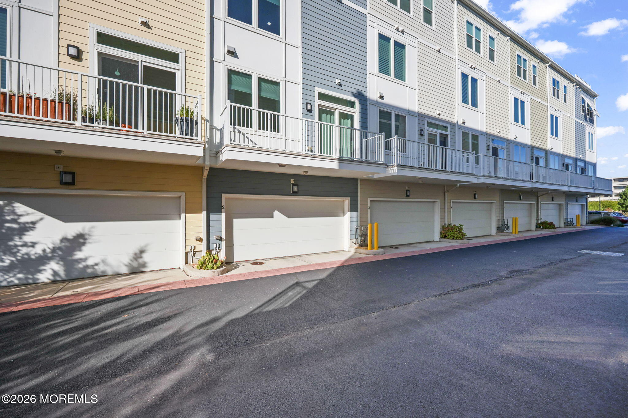 803 Kingsley Street 2