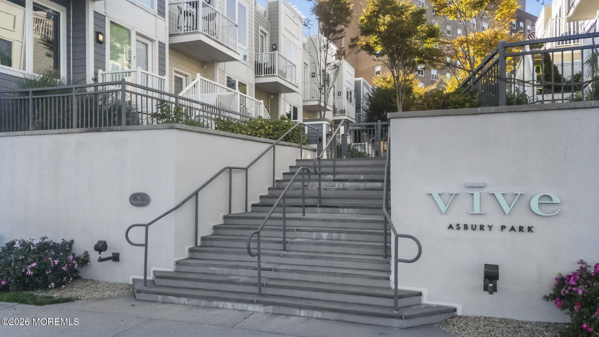 803 Kingsley Street 2