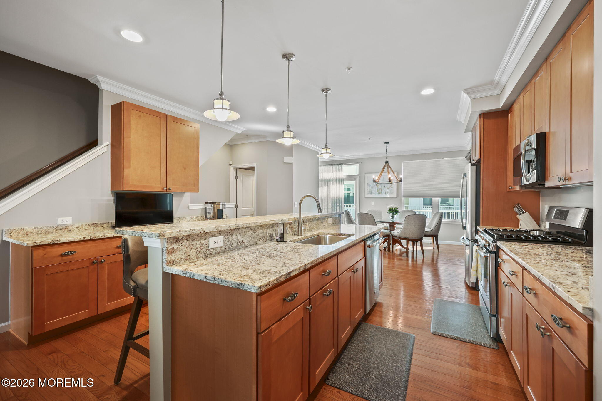 803 Kingsley Street 2