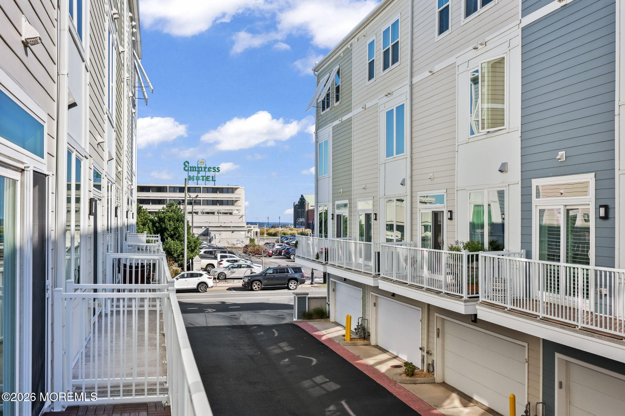 803 Kingsley Street 2