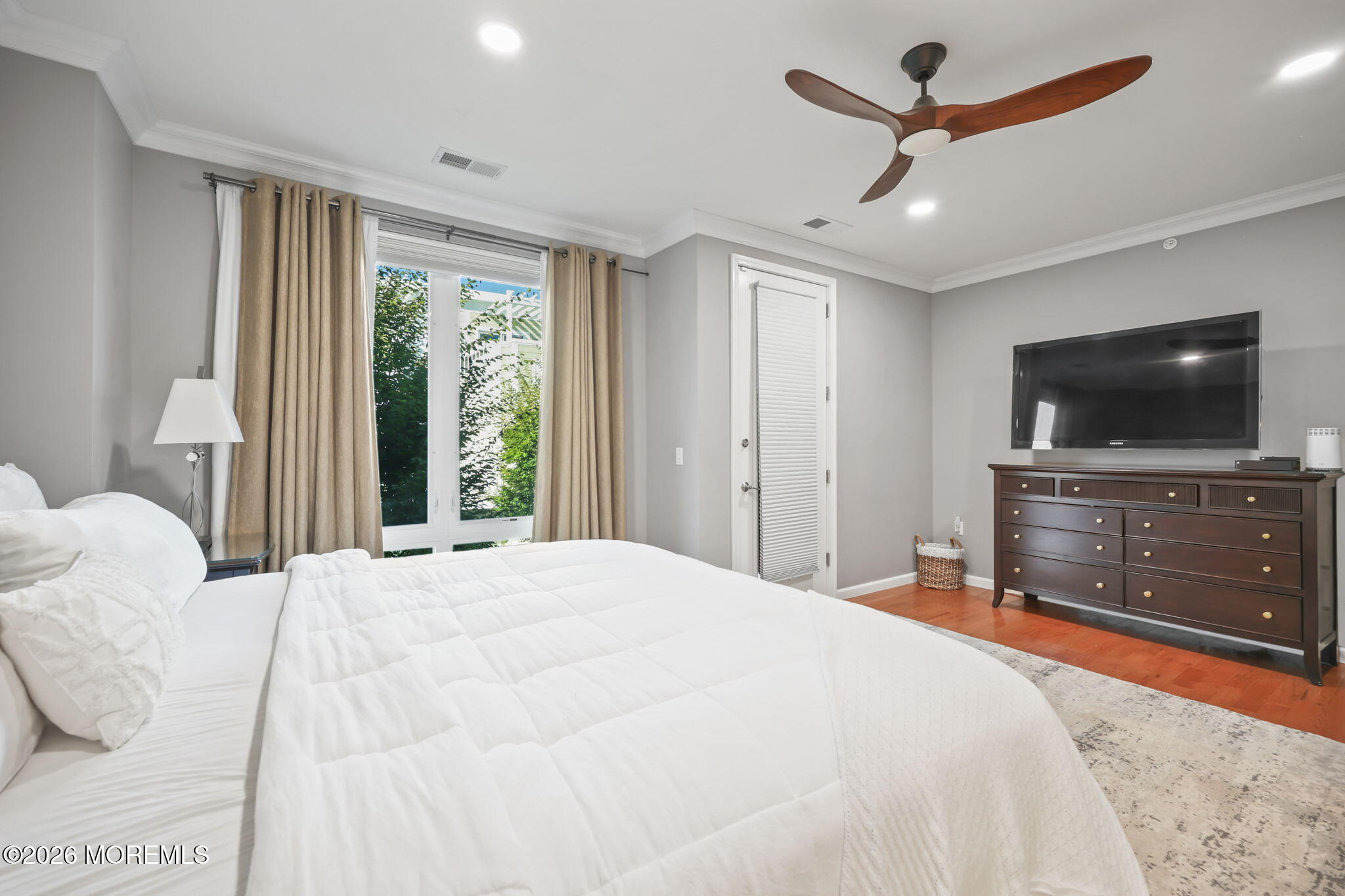 803 Kingsley Street 2