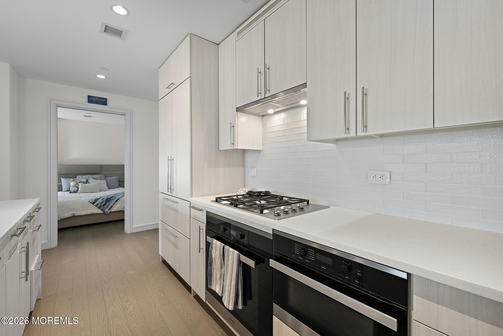 15 Morris Avenue 416