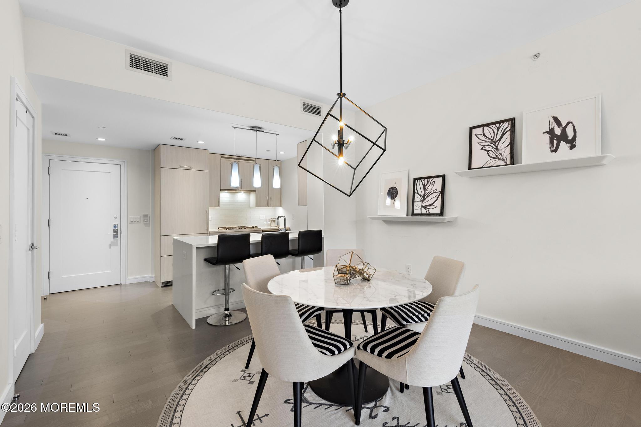 15 Morris Avenue 408