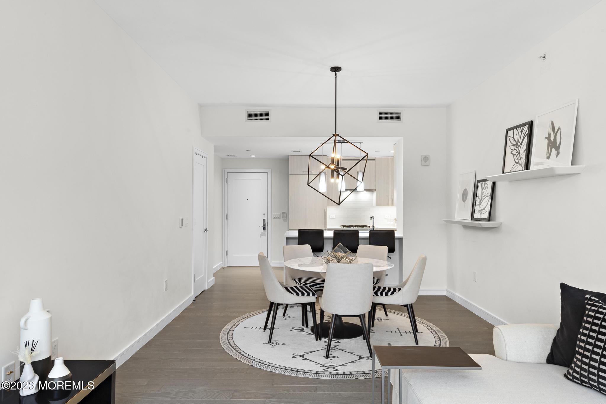 15 Morris Avenue 408