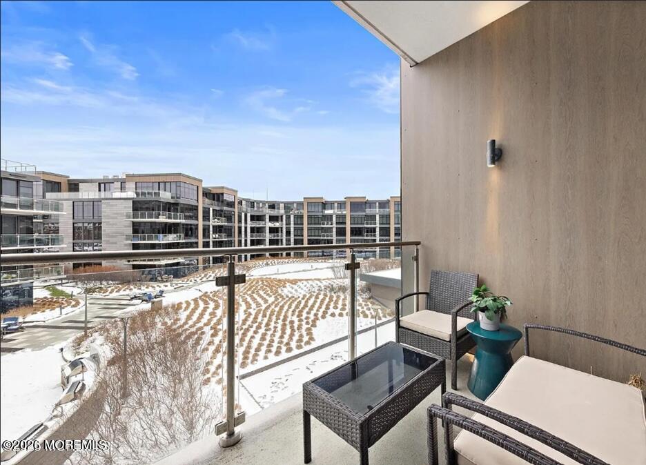 15 Morris Avenue 408