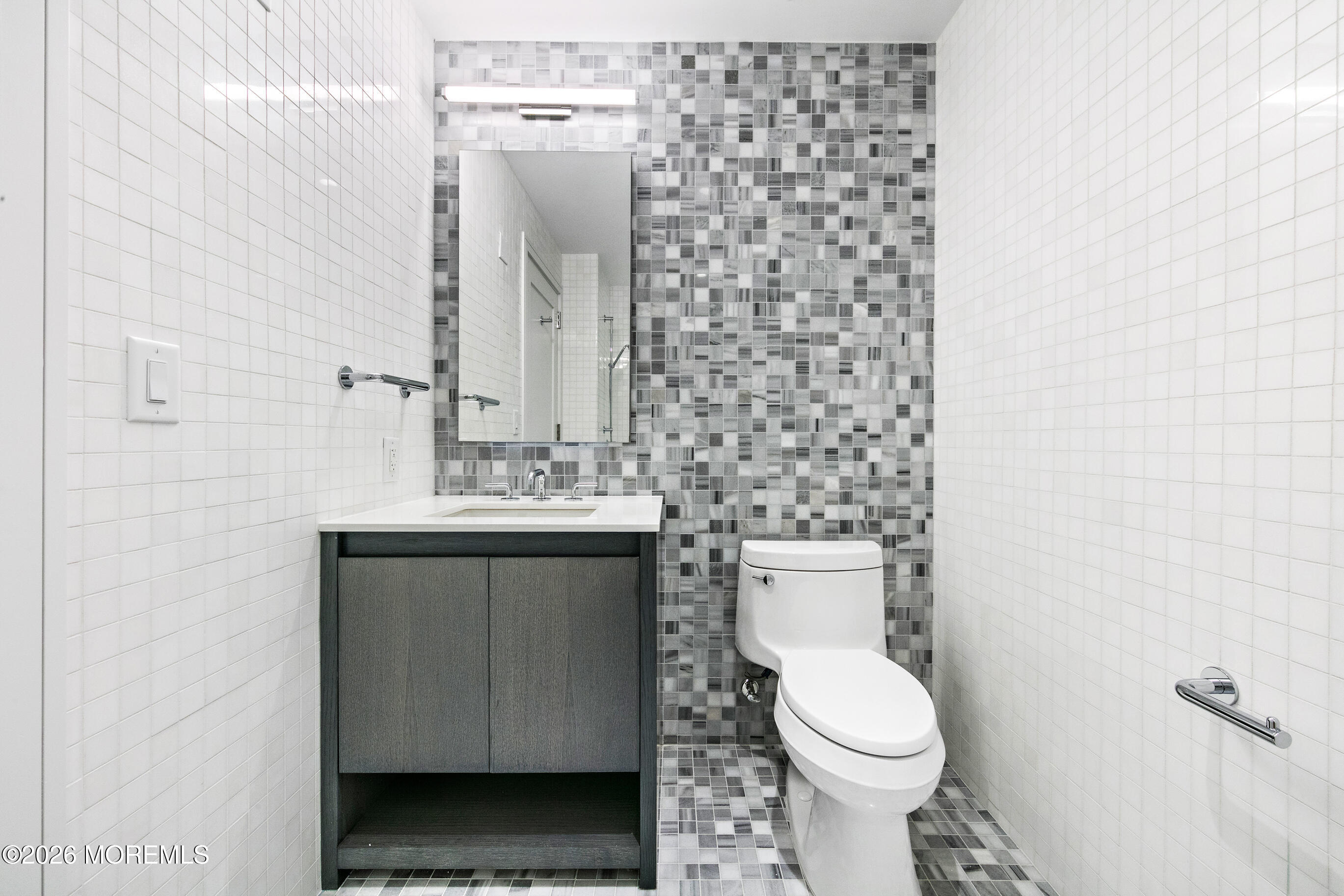 15 Morris Avenue 317