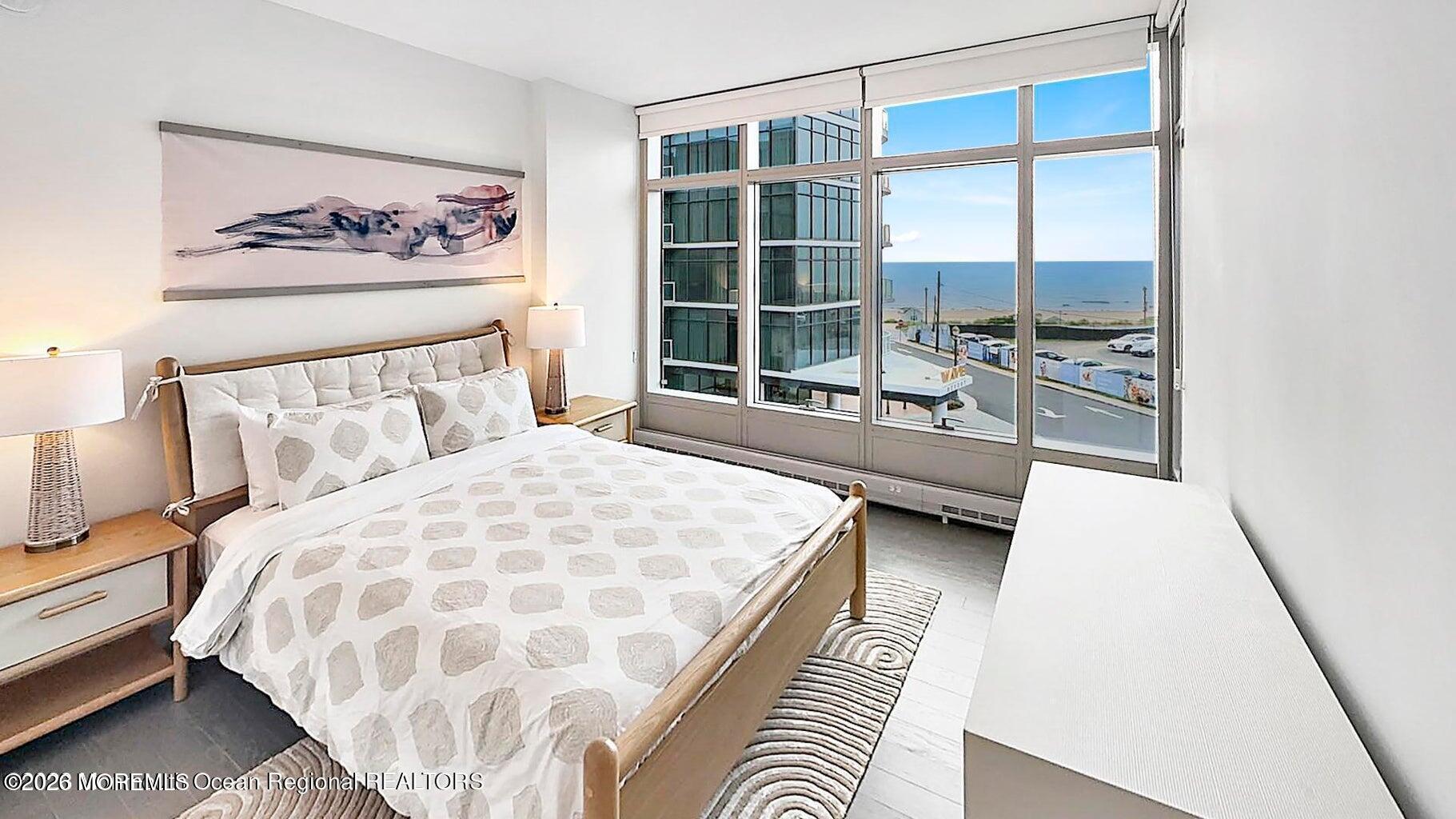 15 Morris Avenue 317