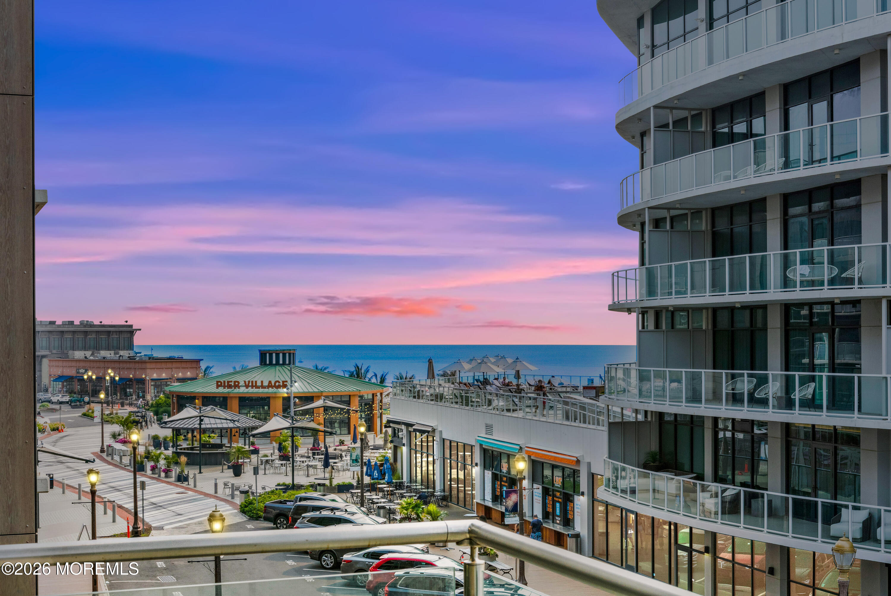 15 Morris Avenue 317