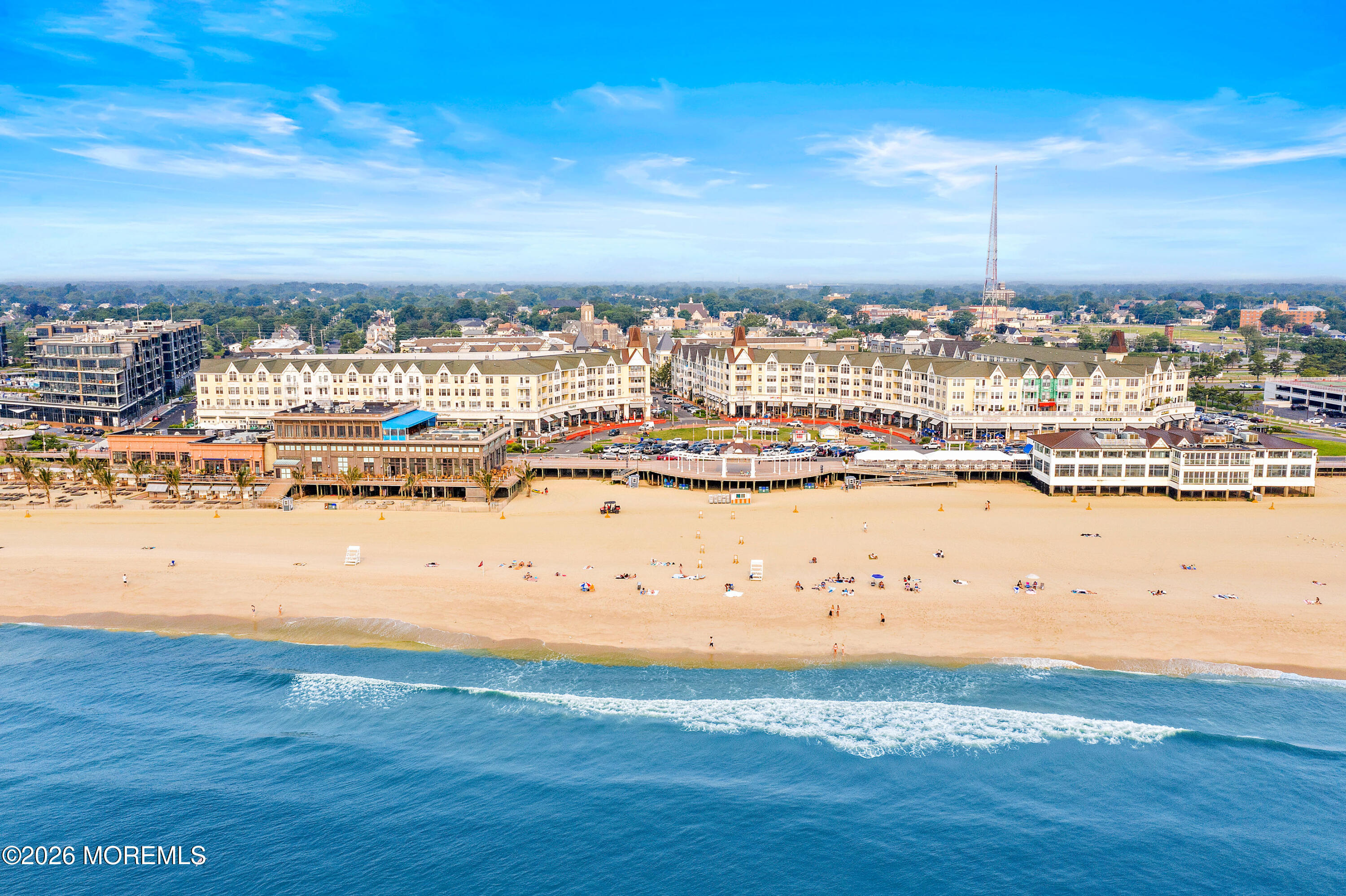 15 Morris Avenue 317