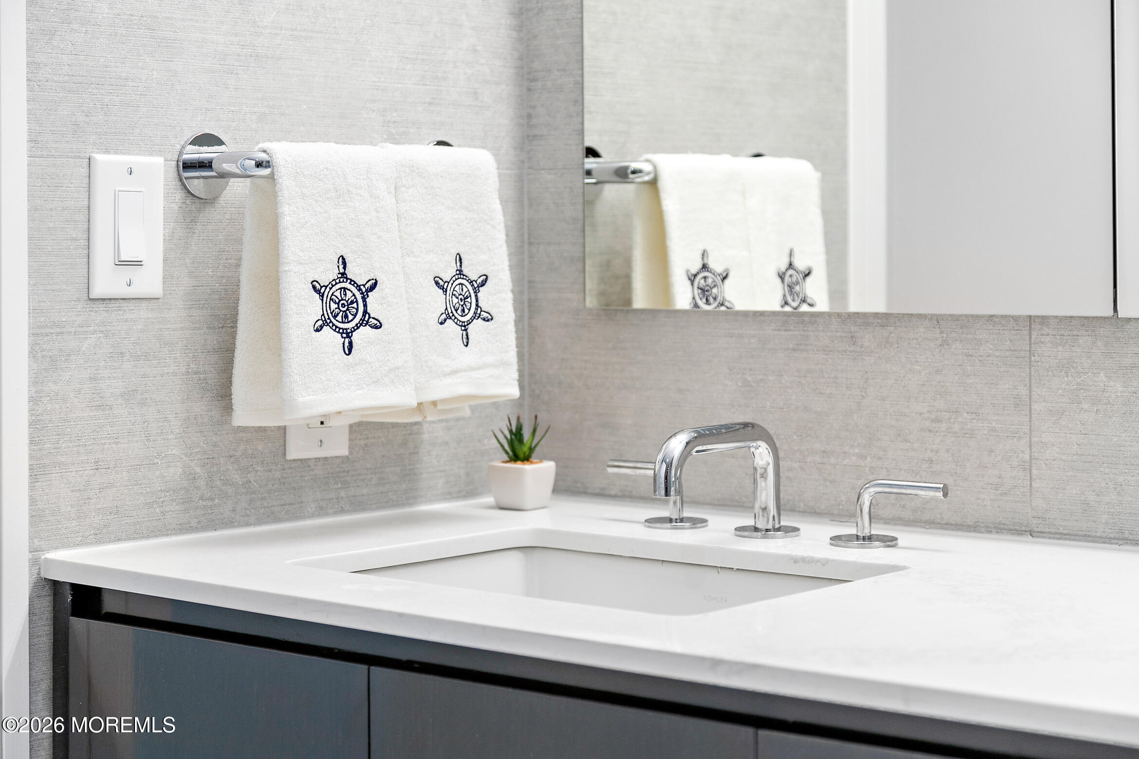 15 Morris Avenue 521