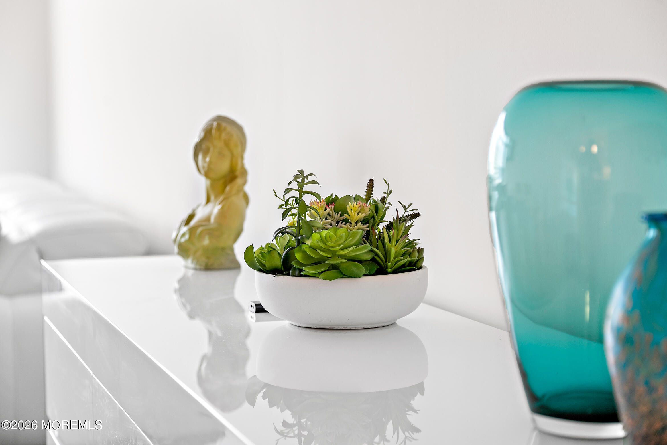 15 Morris Avenue 521